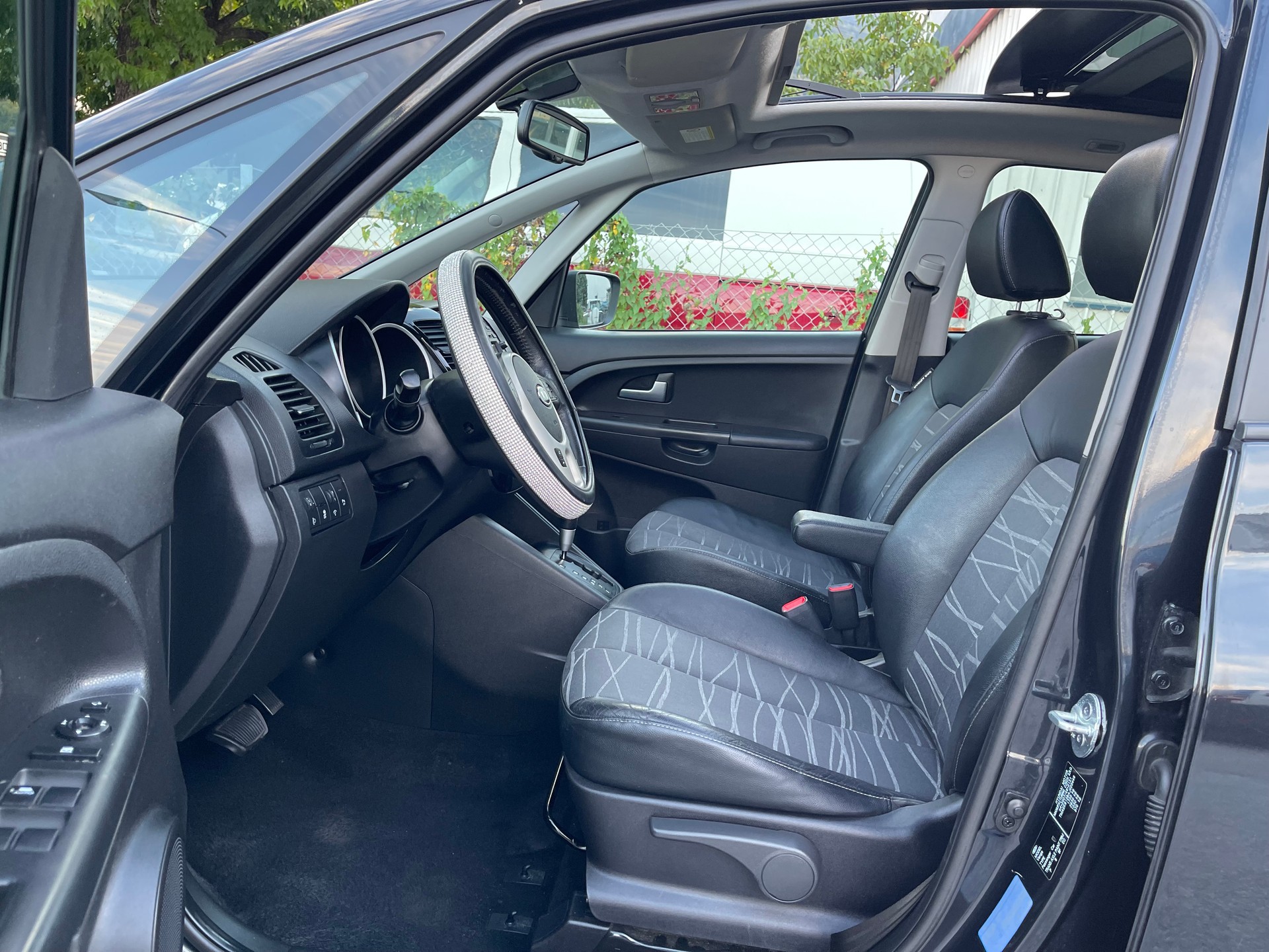 KIA Venga 1.6 CVVT Style Automatic-image-3