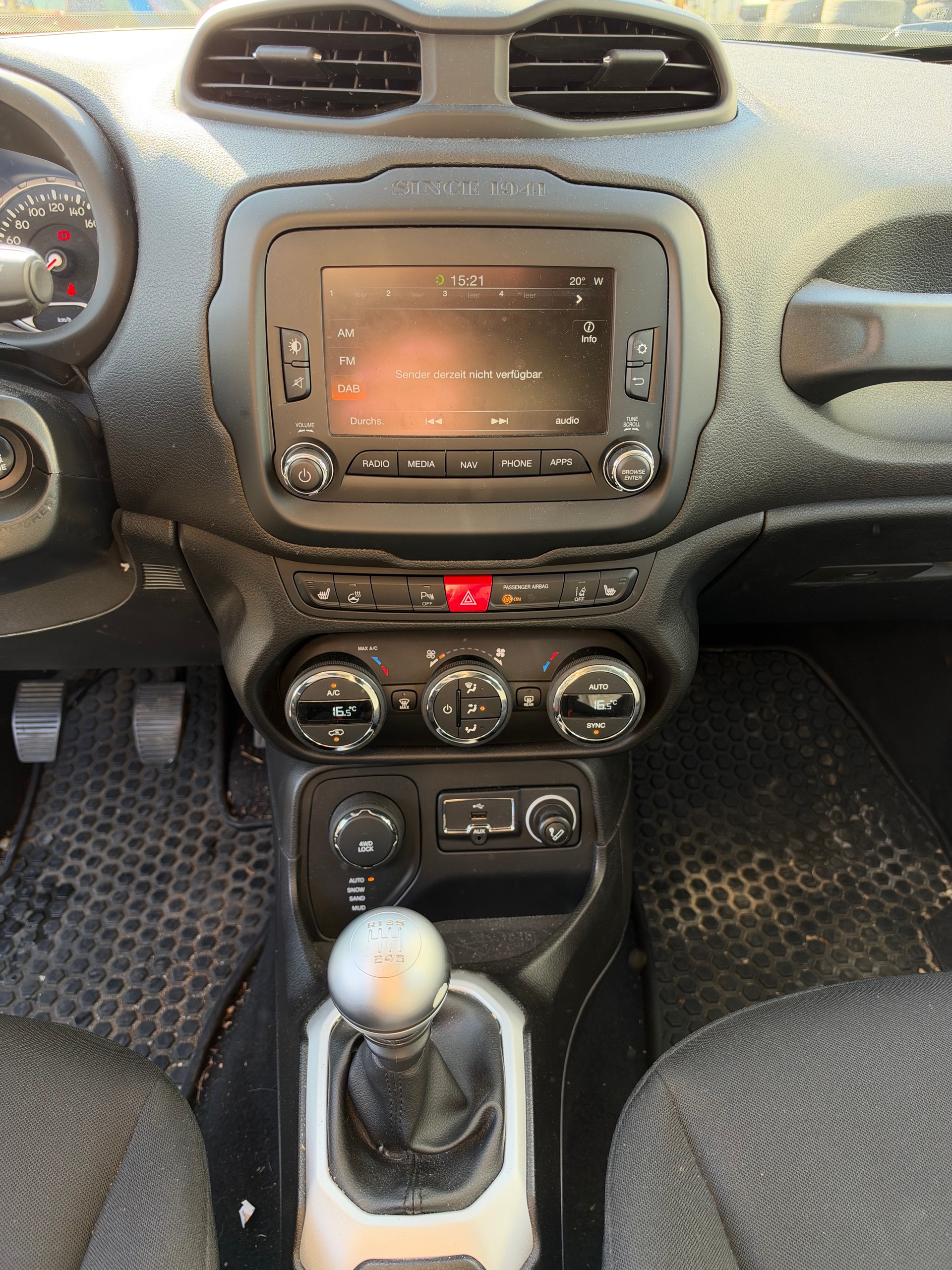 JEEP Renegade 2.0 CRD Limited AWD-image-13