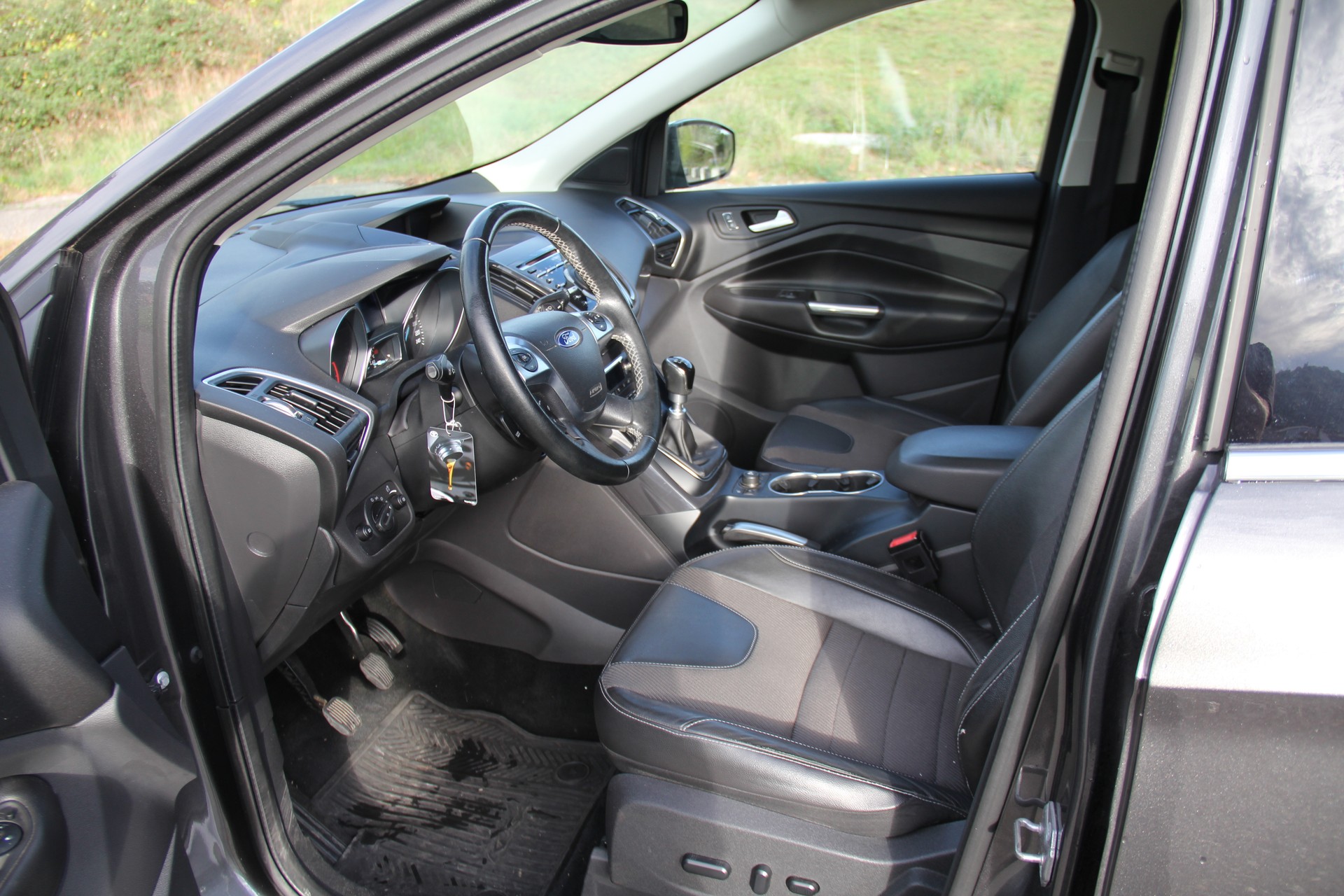 FORD Kuga 2.0 TDCi Titanium S 4WD-image-8