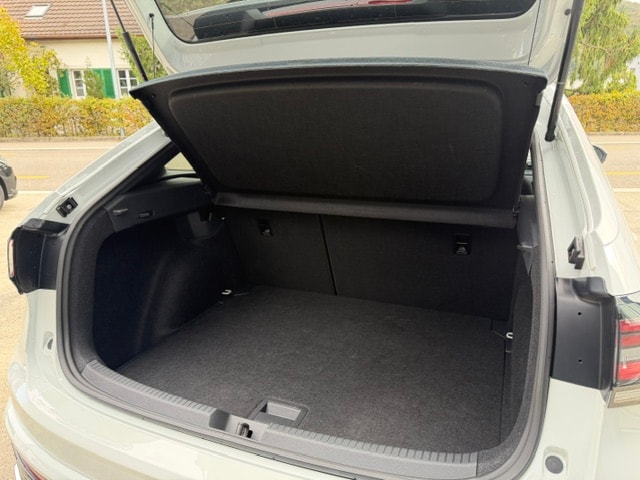 VW Taigo 1.0 TSI R-Line DSG-image-10