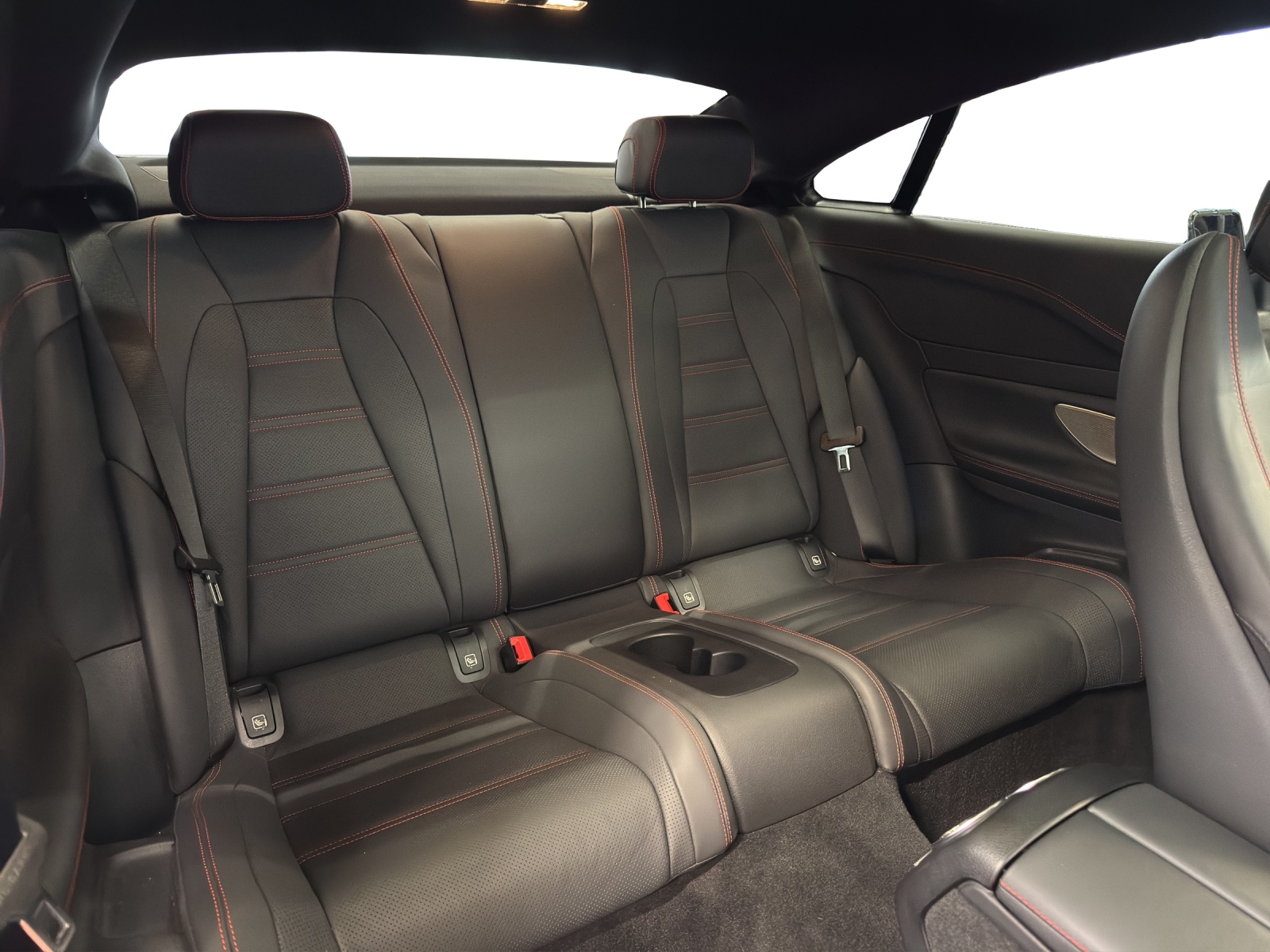MERCEDES-BENZ E 53 Coupé AMG 4Matic+-image-18