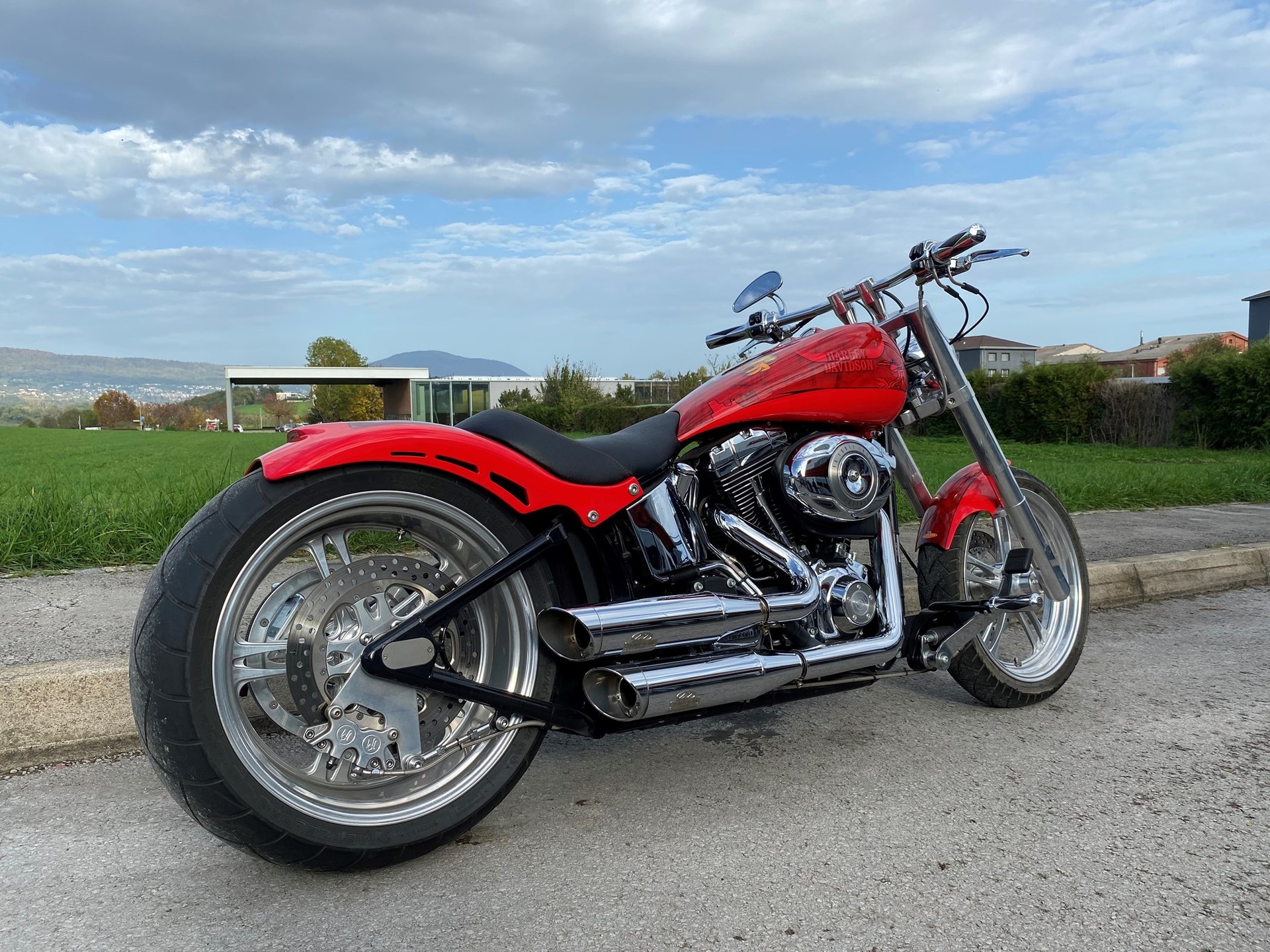 HARLEY-DAVIDSON FXSTCI Softail Custom-image-2