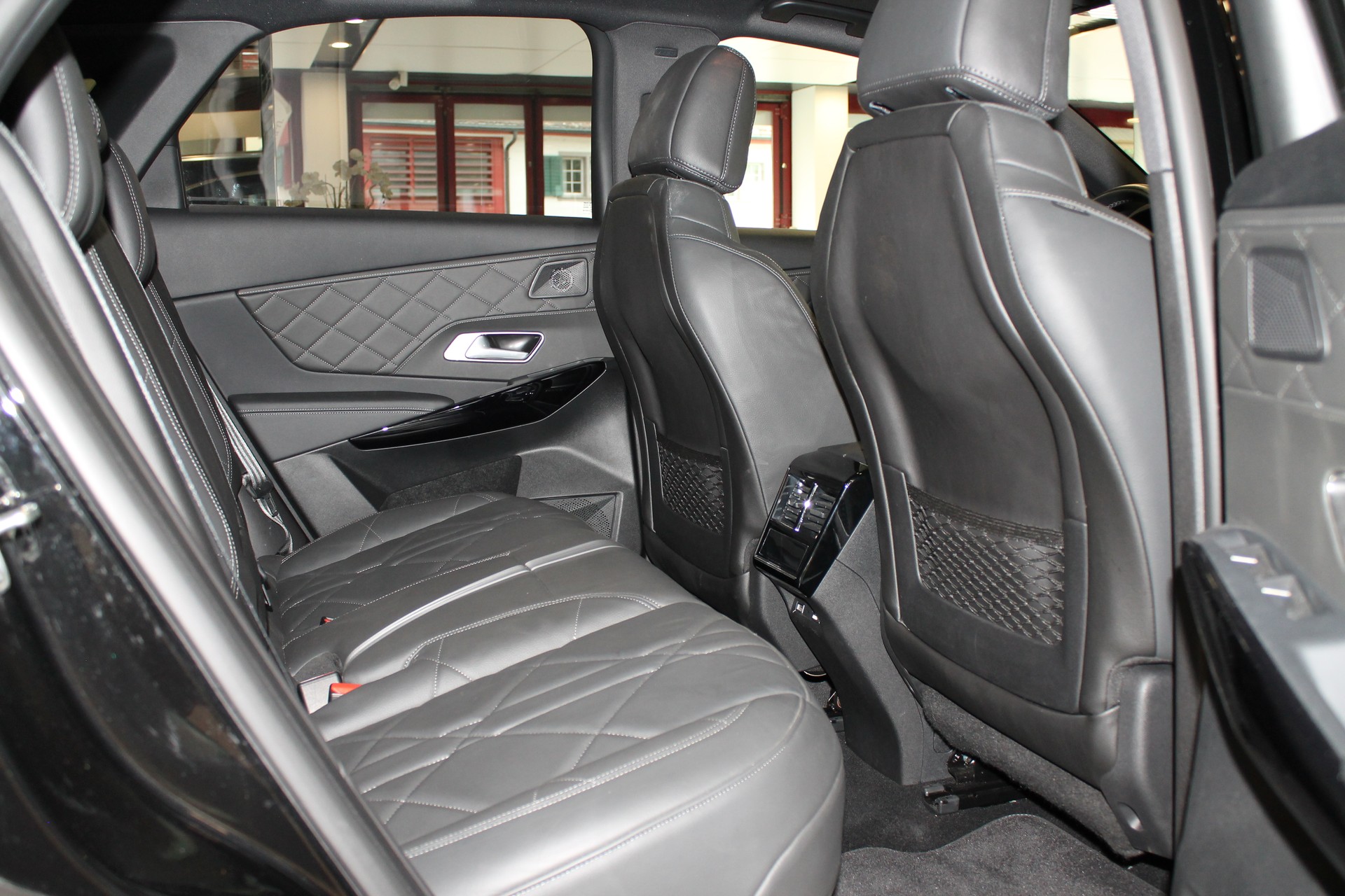 DS AUTOMOBILES DS 7 Crossback E-Tense 300 4x4 Rivoli-image-11