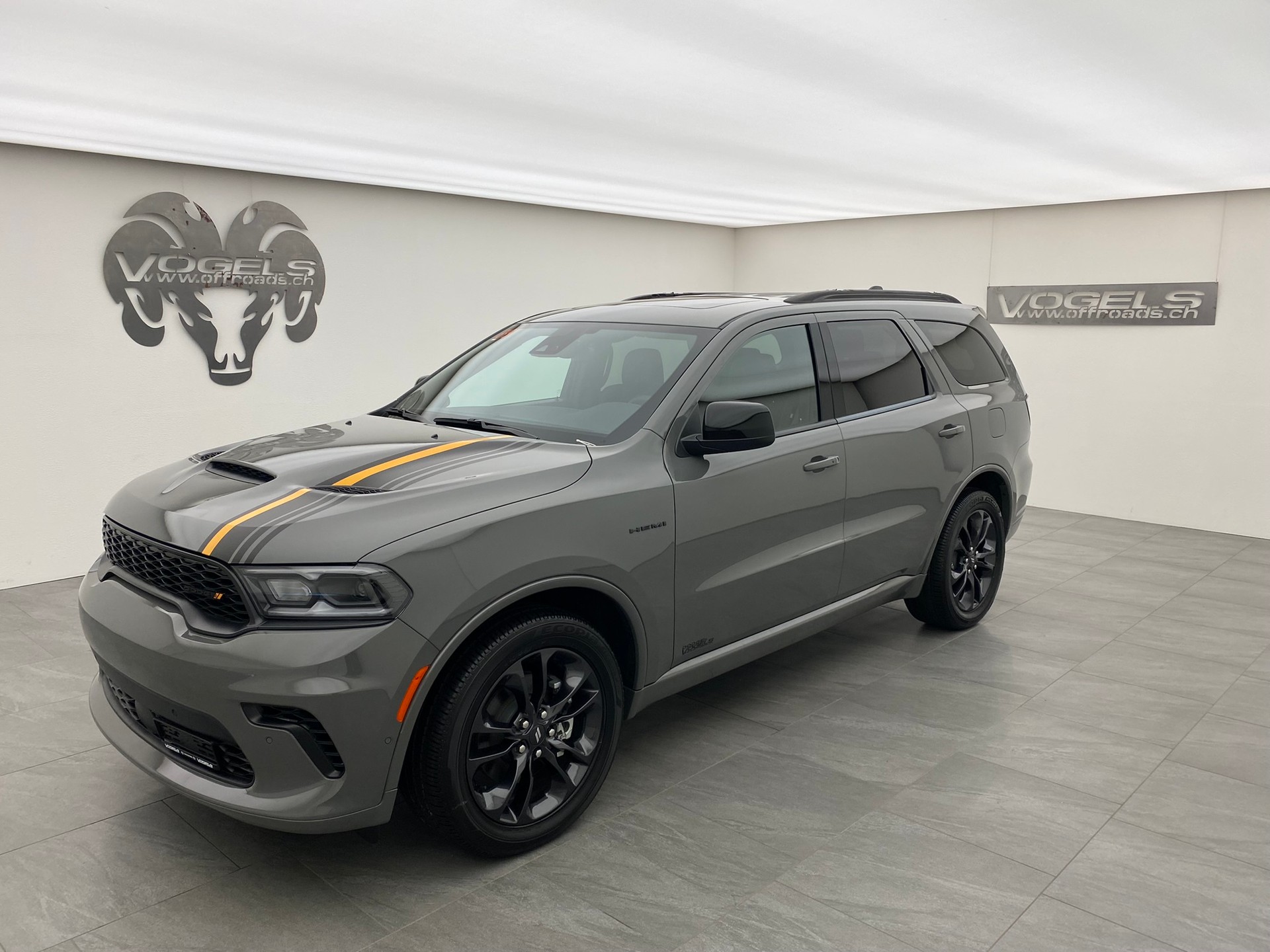 DODGE Durango R/T Hemi Orange P.-image-0