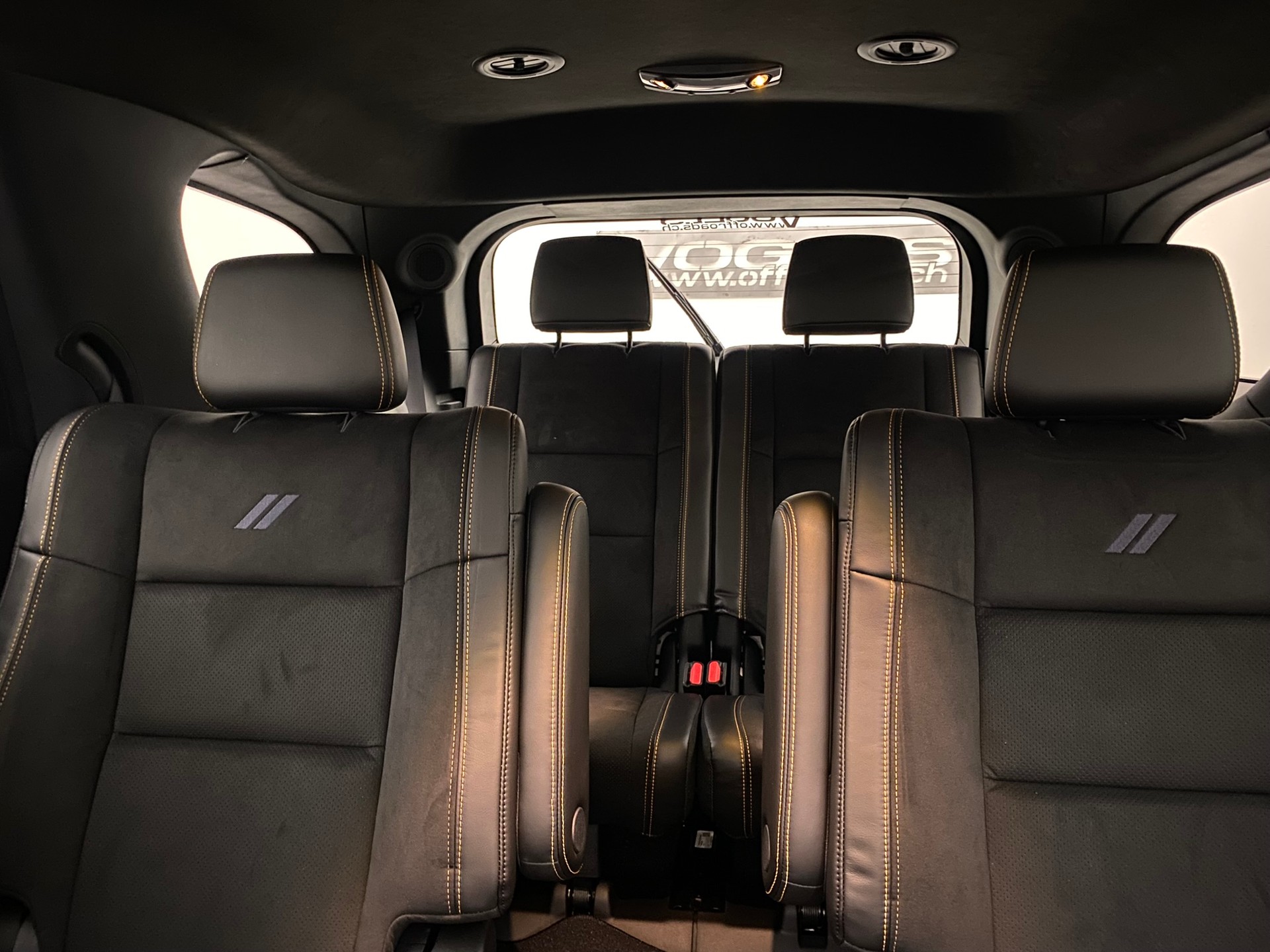 DODGE Durango R/T Hemi Orange P.-image-8