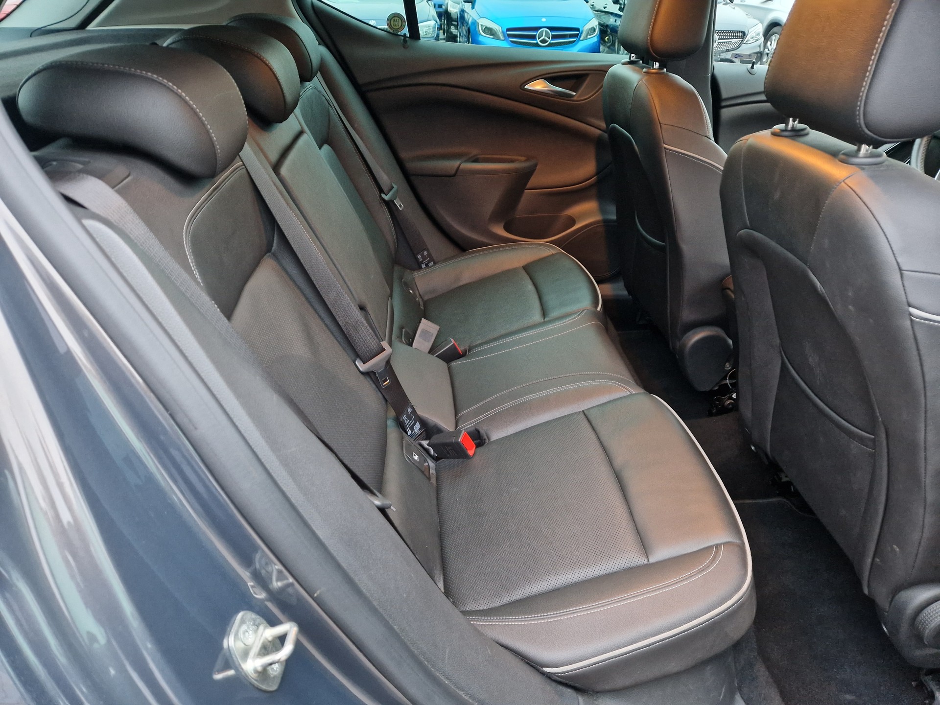 OPEL Astra 1.6i Turbo Dynamic-image-5