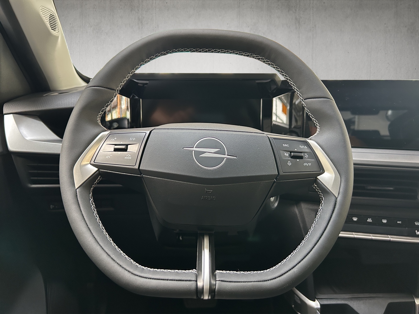 OPEL Frontera-e GS-image-14