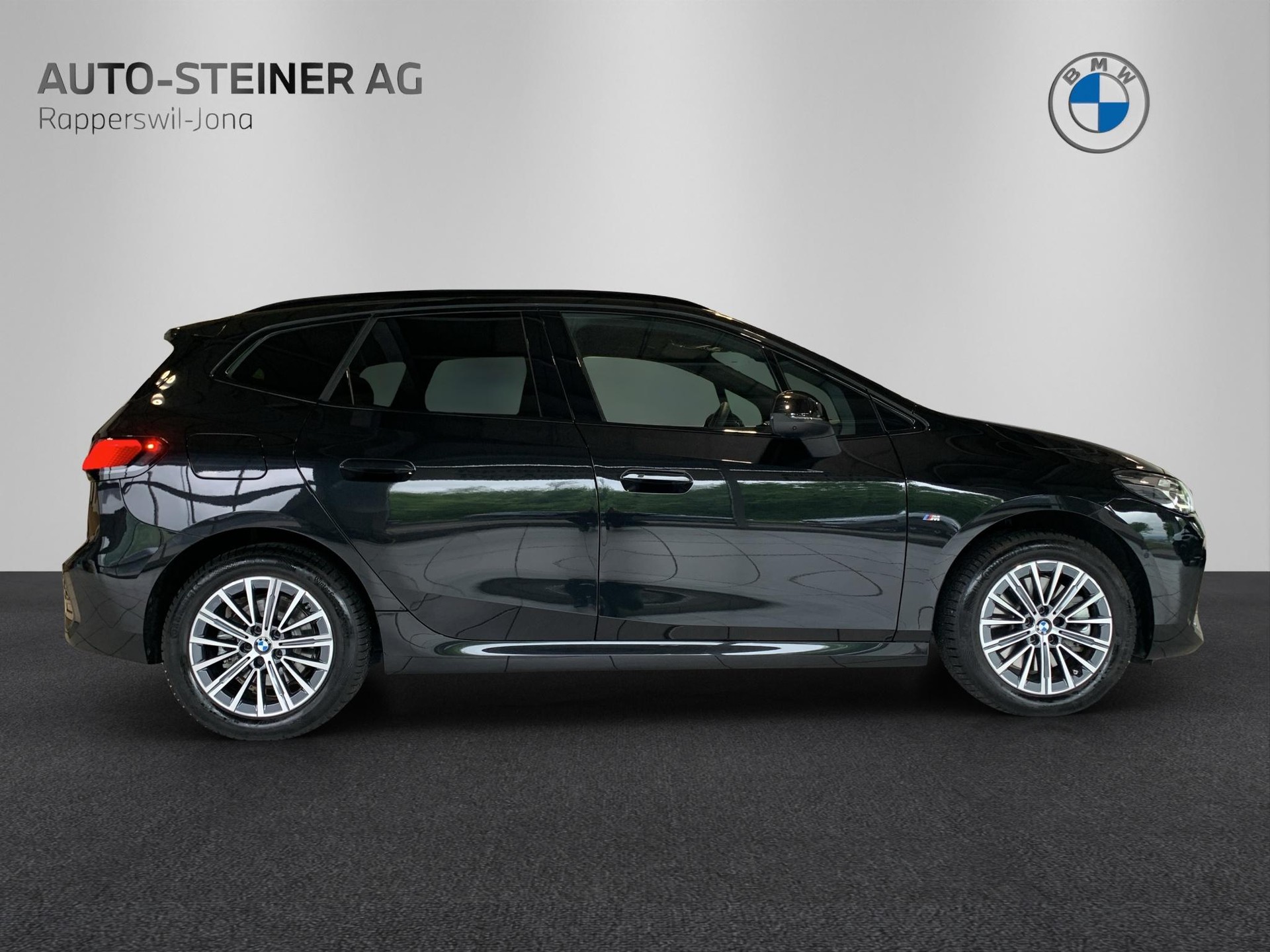 BMW 230e xDrive Active Tourer M Sport-image-5