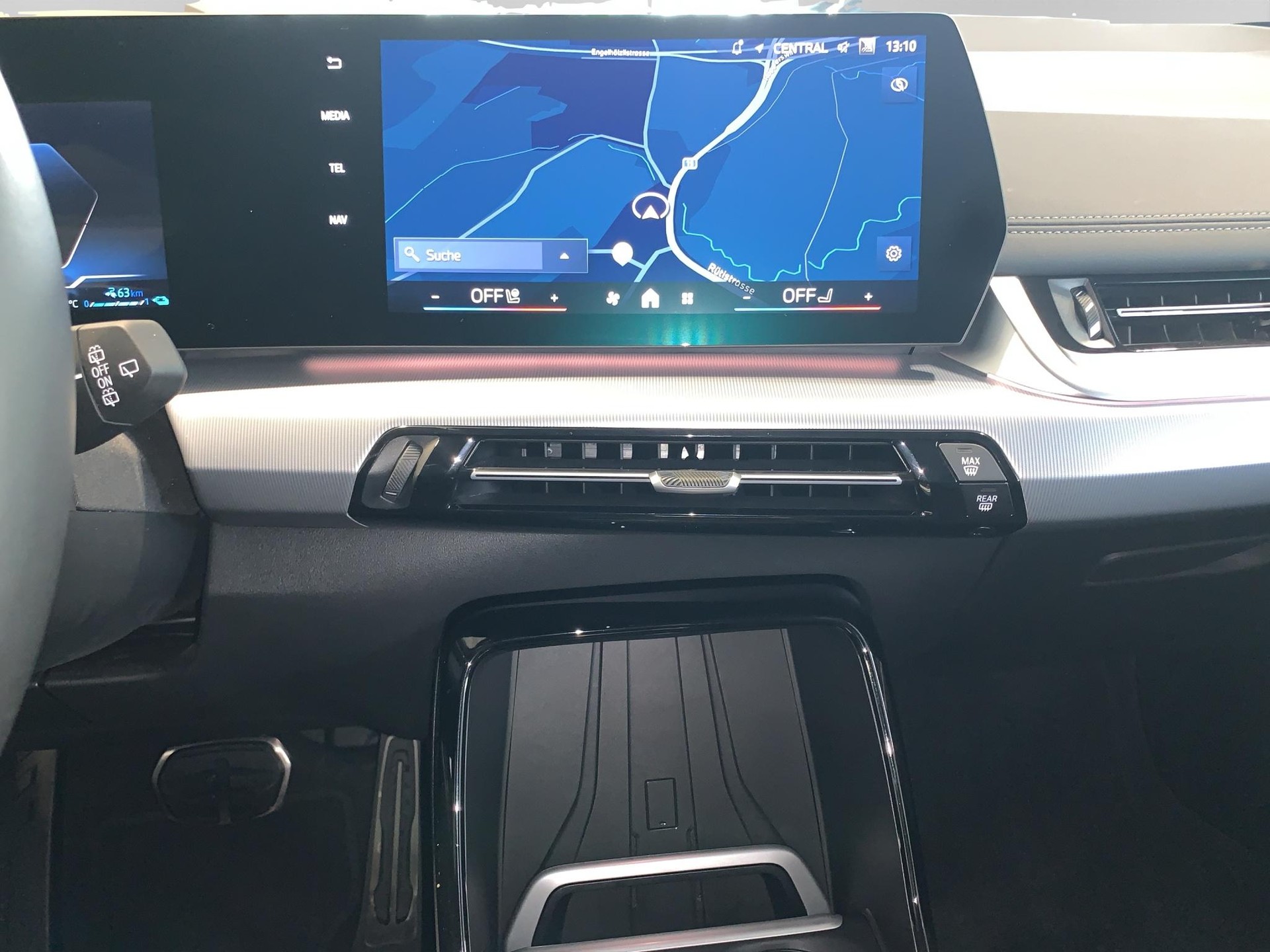 BMW 230e xDrive Active Tourer M Sport-image-13