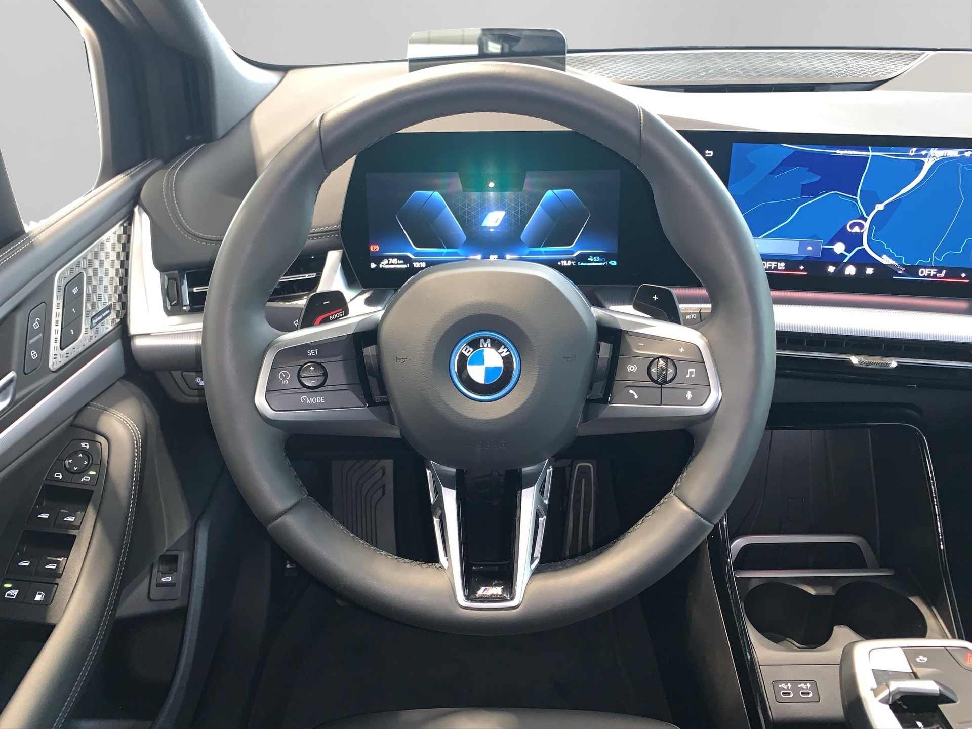 BMW 230e xDrive Active Tourer M Sport-image-12