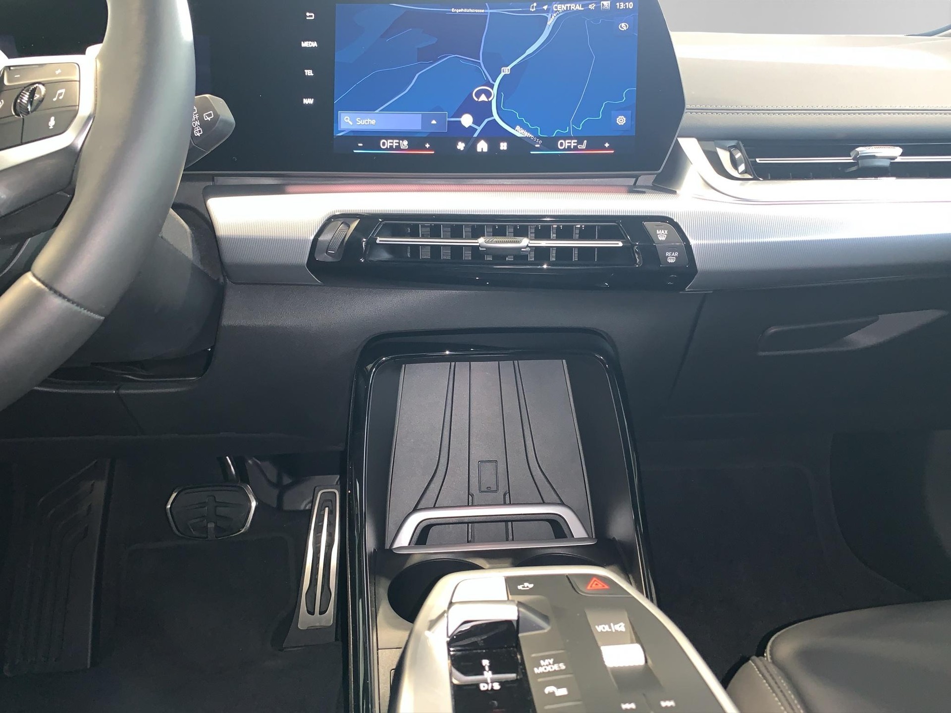 BMW 230e xDrive Active Tourer M Sport-image-14