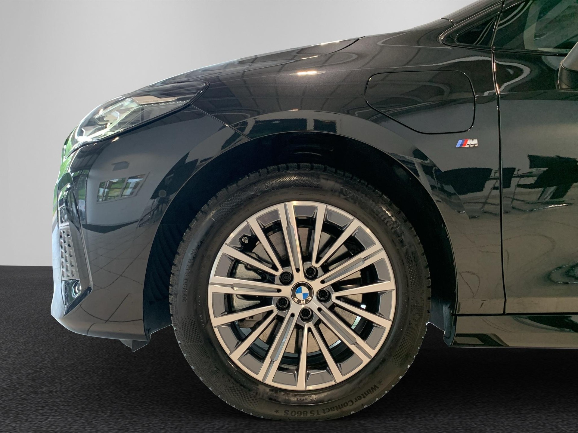 BMW 230e xDrive Active Tourer M Sport-image-9