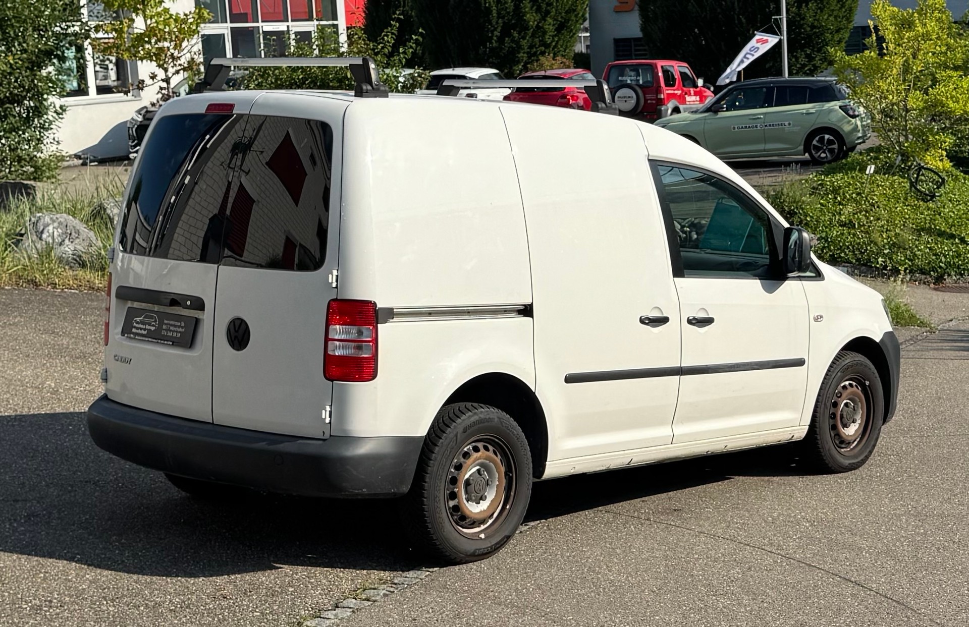VW Caddy 1.6 TDI BlueMotion Technology-image-5