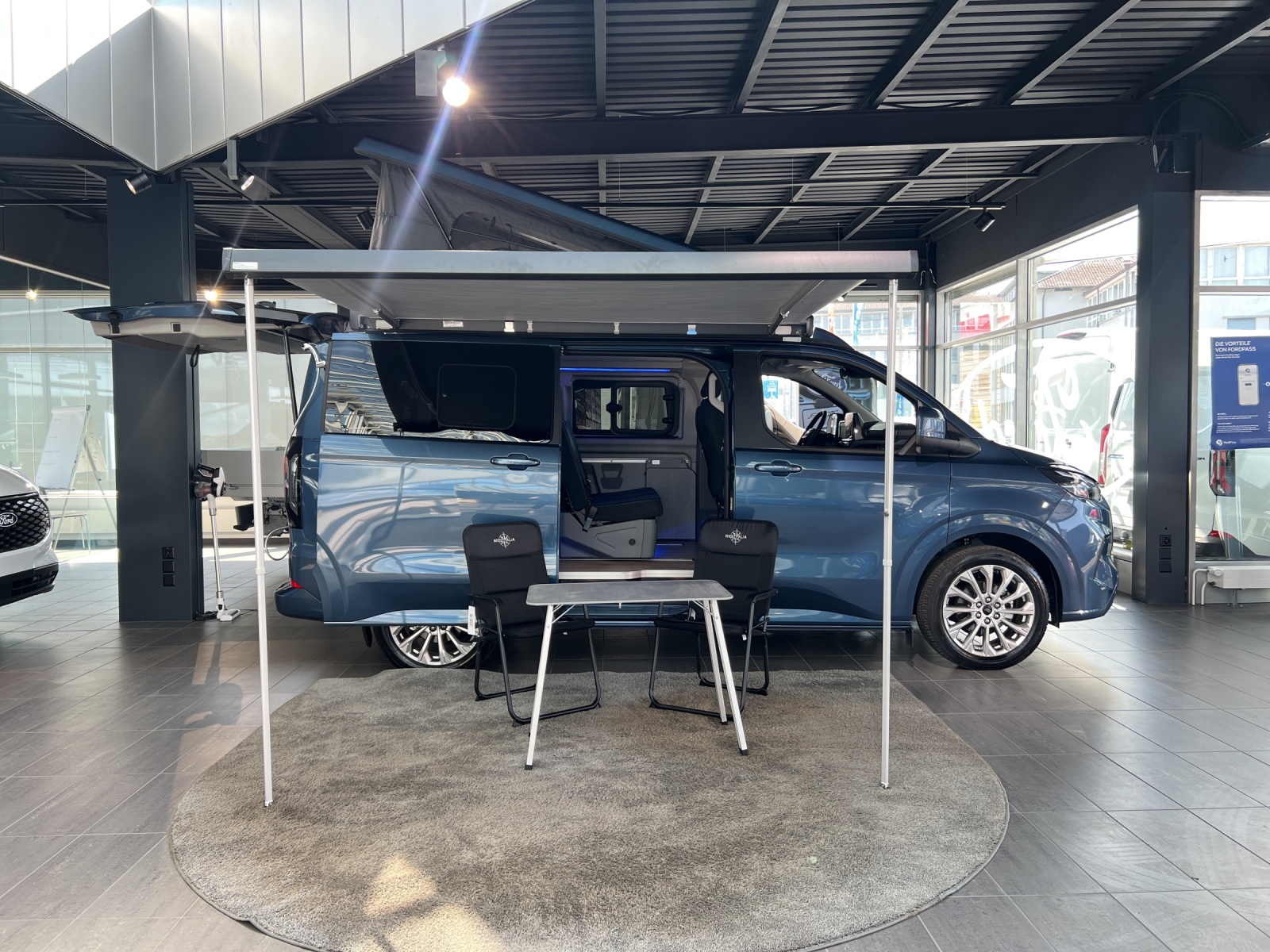 FORD Transit C Nugget 320 L1 2.0 EcoBlue 150 Titanium-image-8