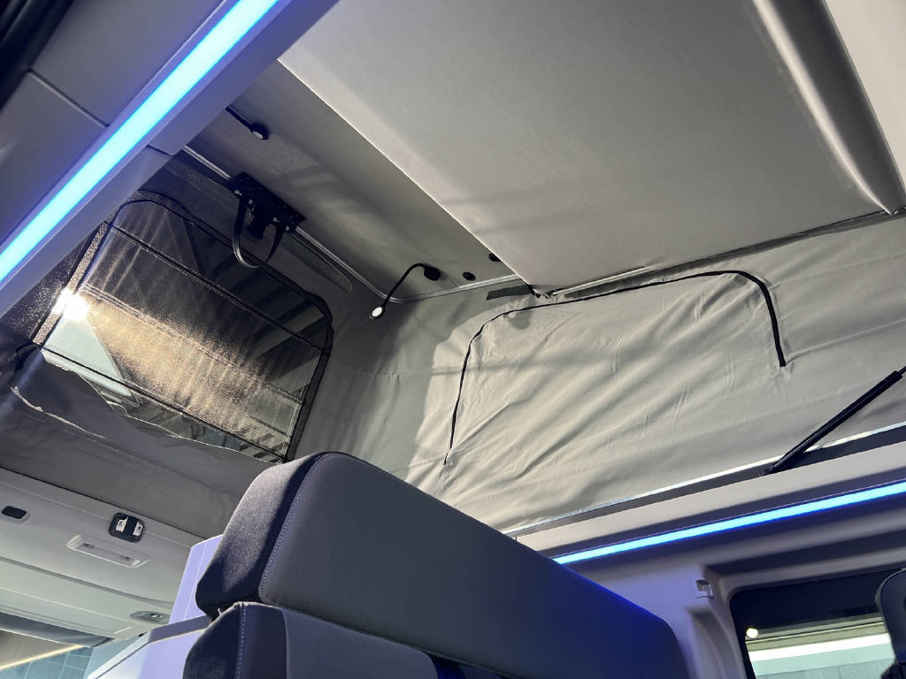 FORD Transit C Nugget 320 L1 2.0 EcoBlue 150 Titanium-image-10