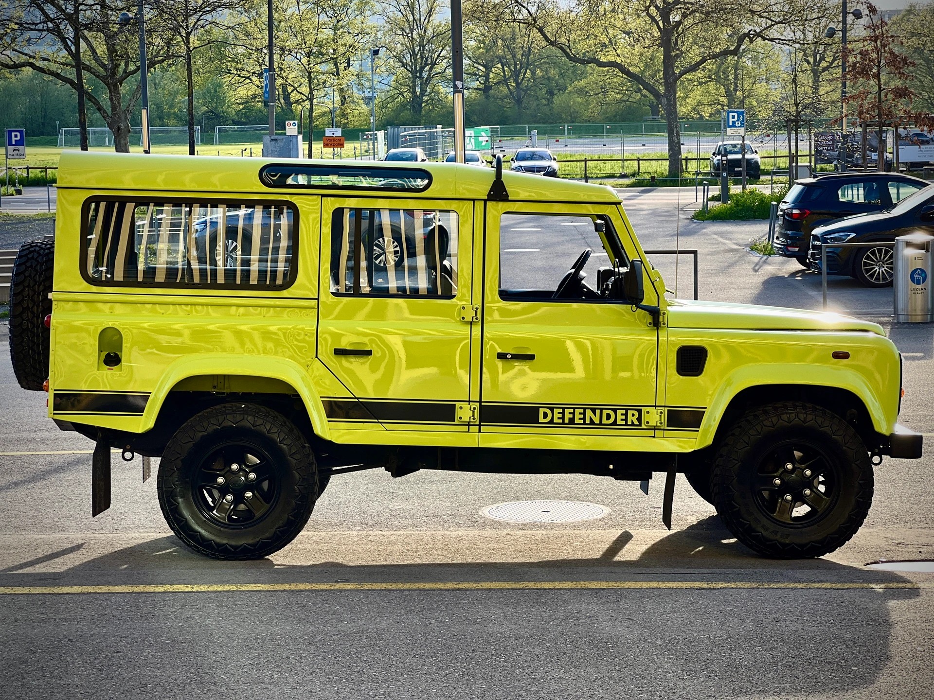 LAND ROVER Defender 110 SW 2.5 Td5-image-5
