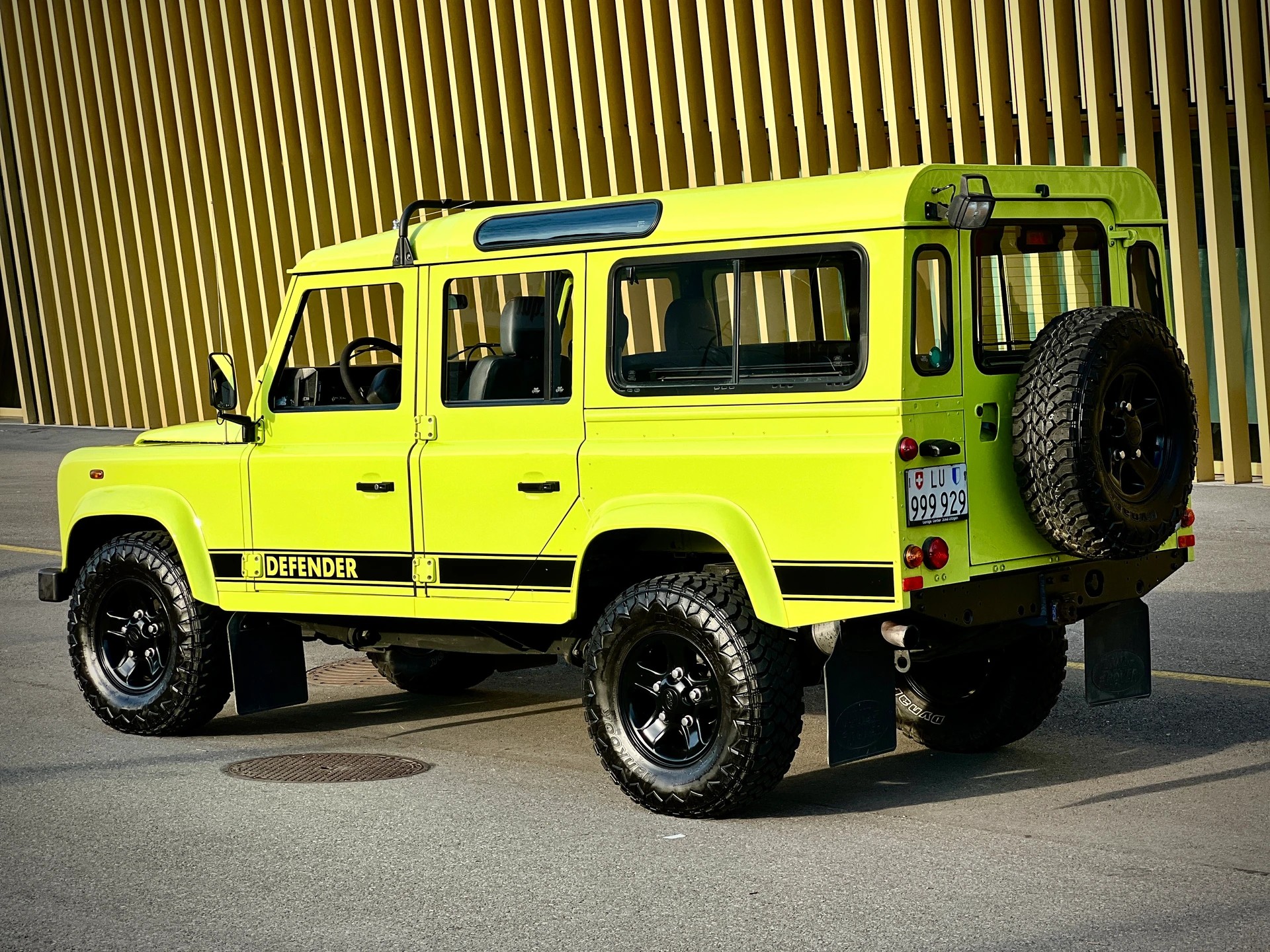 LAND ROVER Defender 110 SW 2.5 Td5-image-2