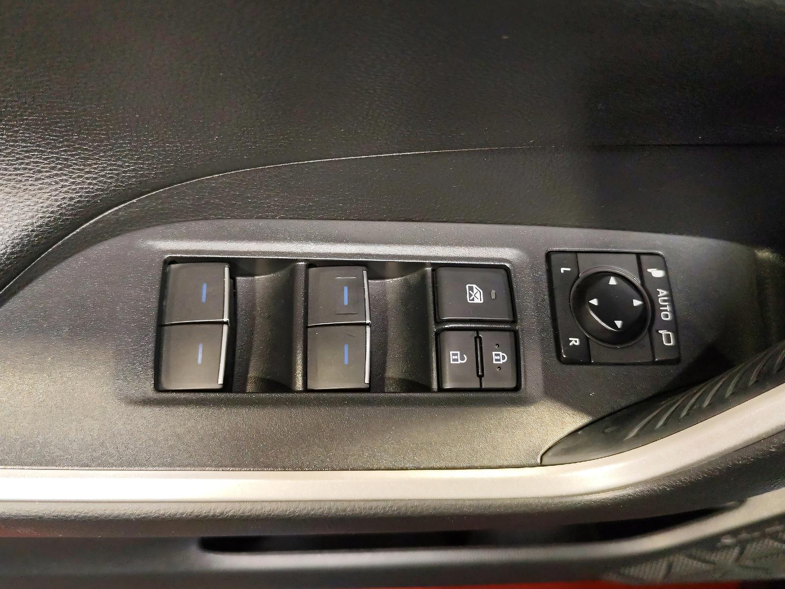 TOYOTA RAV4 2.5 Plug-In-Hybrid Platinum-image-14