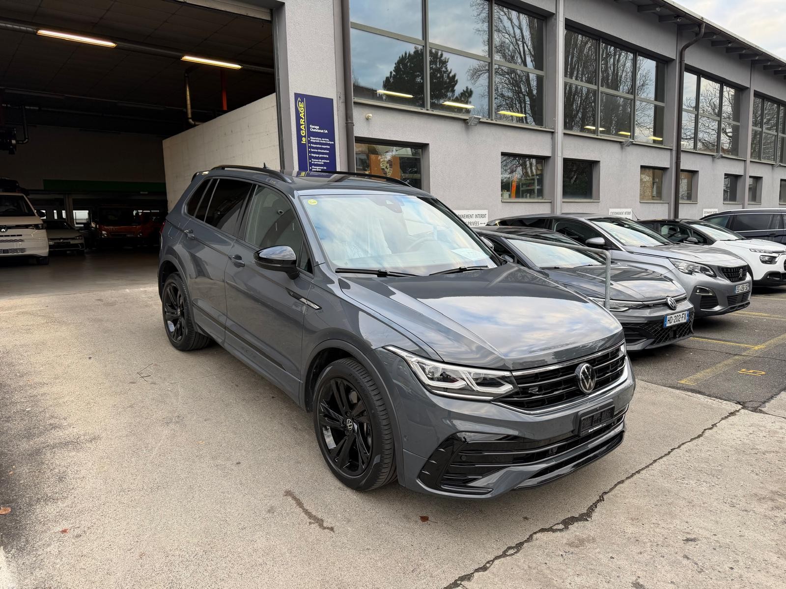 VW Tiguan 2.0 TDI SCR R-Line 4Motion DSG-image-1