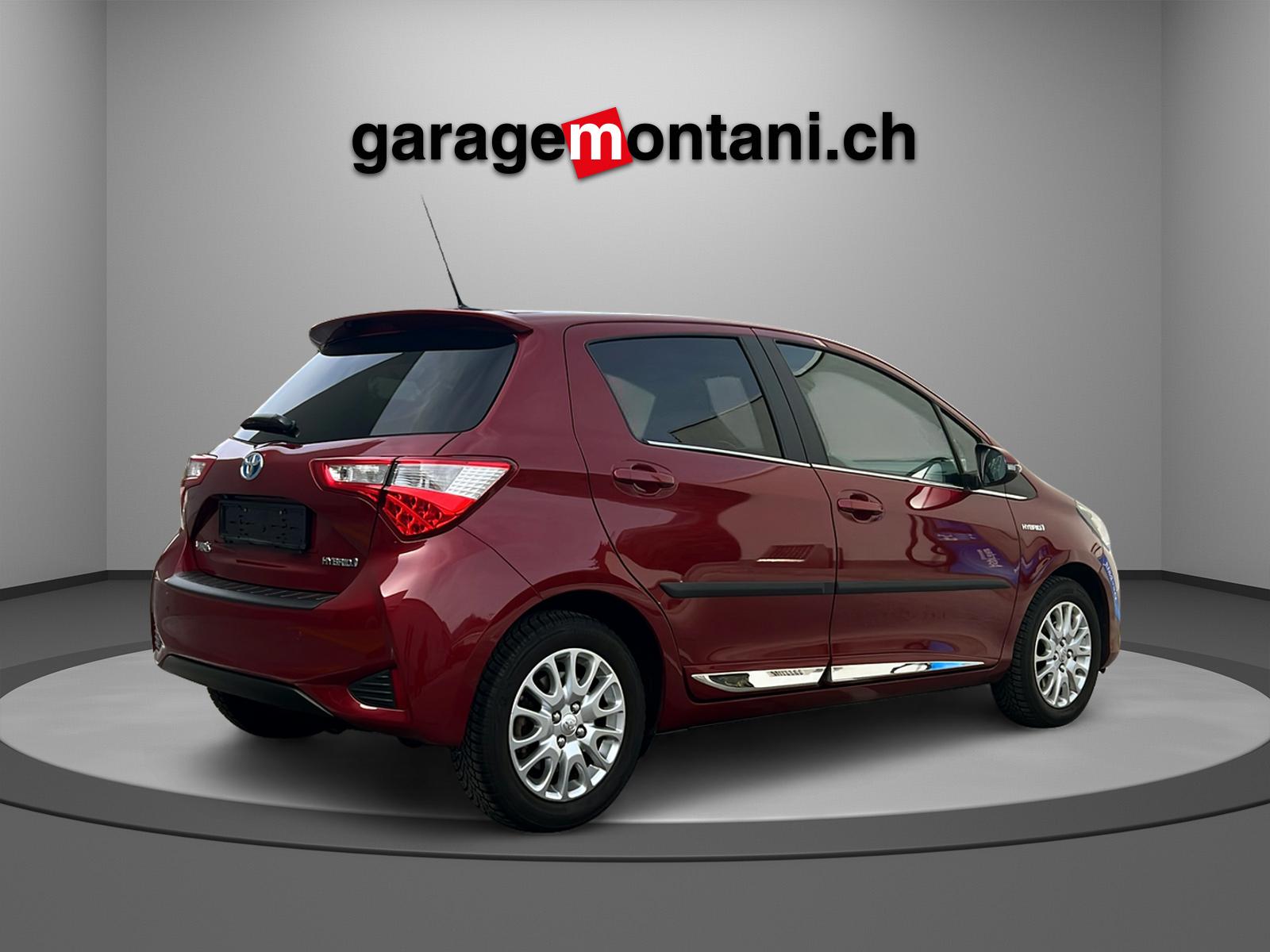TOYOTA Yaris 1.5 VVT-i HSD Premium-image-2