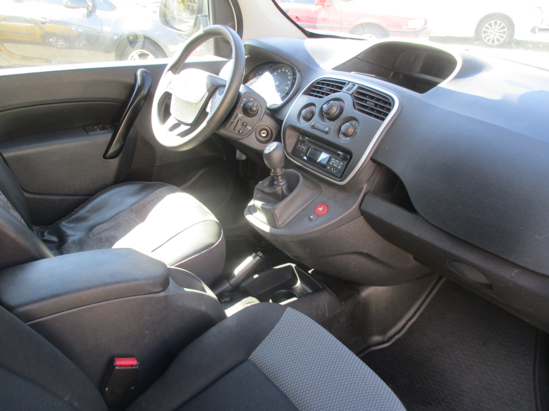 RENAULT Kangoo Medium dCi 95 ENERGY Business-image-5