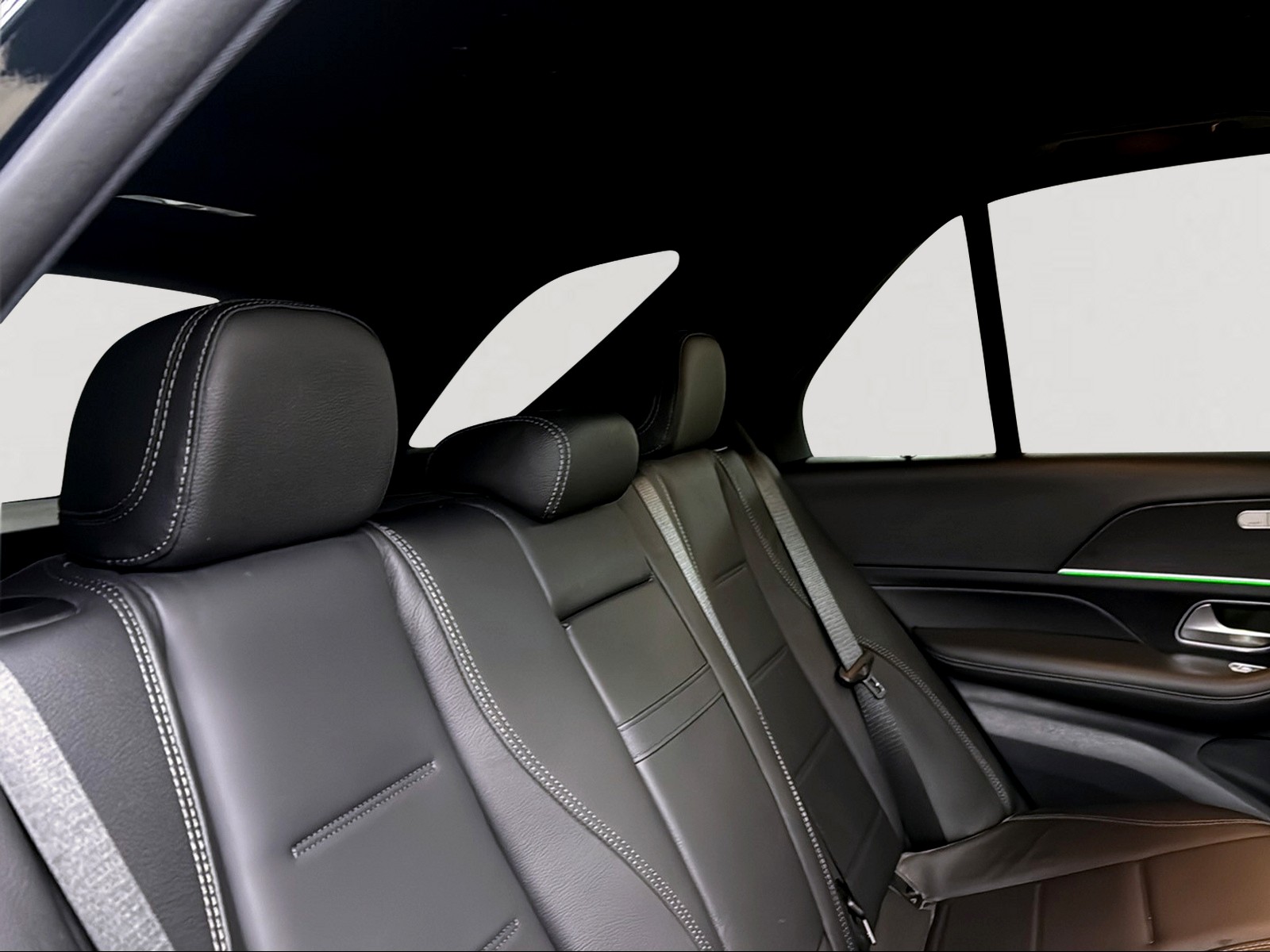 MERCEDES-BENZ GLE 450 4Matic AMG Line 9G-Tronic-image-12