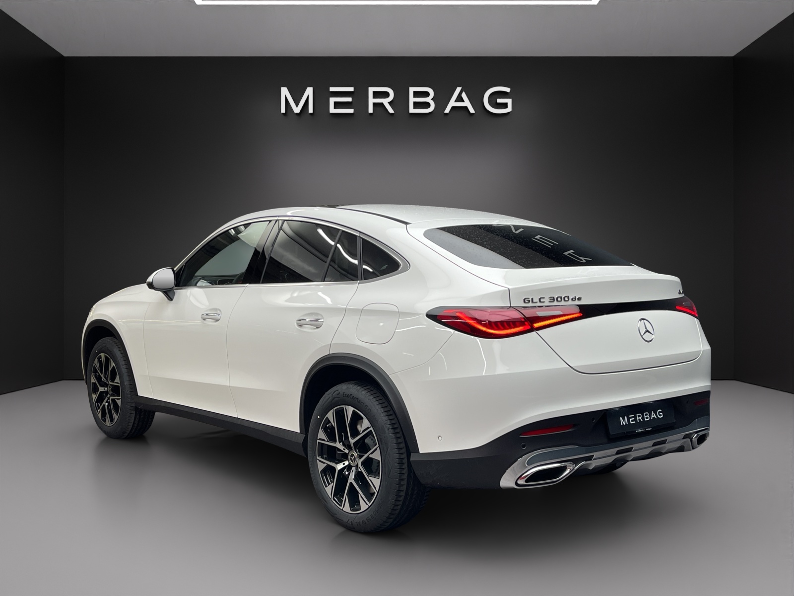 MERCEDES-BENZ GLC 300 de 4MATIC Coupé with EQ Hybrid-image-3