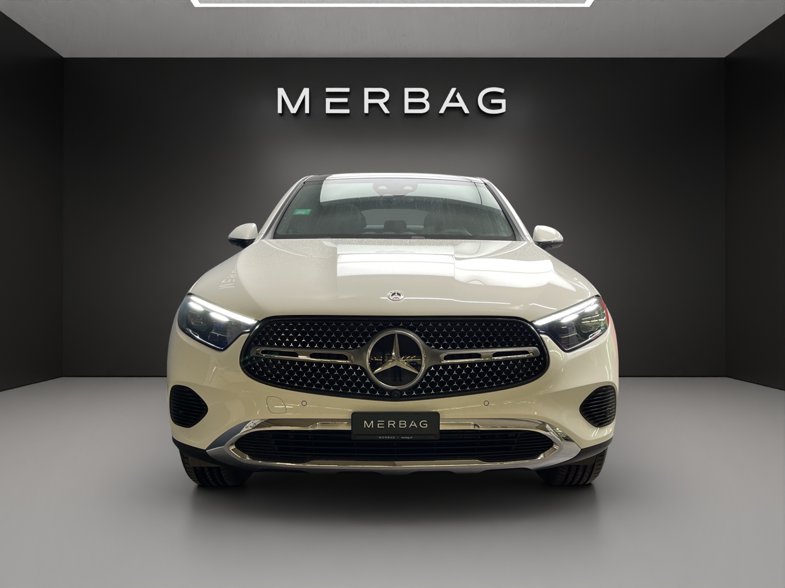MERCEDES-BENZ GLC 300 de 4MATIC Coupé with EQ Hybrid-image-1