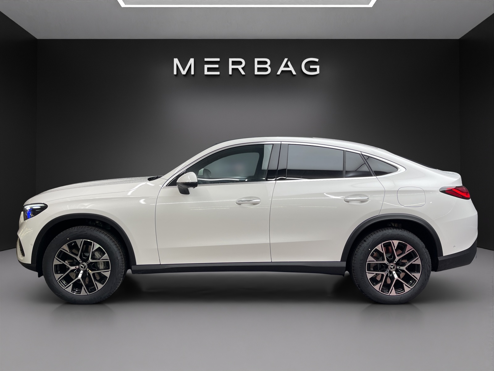 MERCEDES-BENZ GLC 300 de 4MATIC Coupé with EQ Hybrid-image-2
