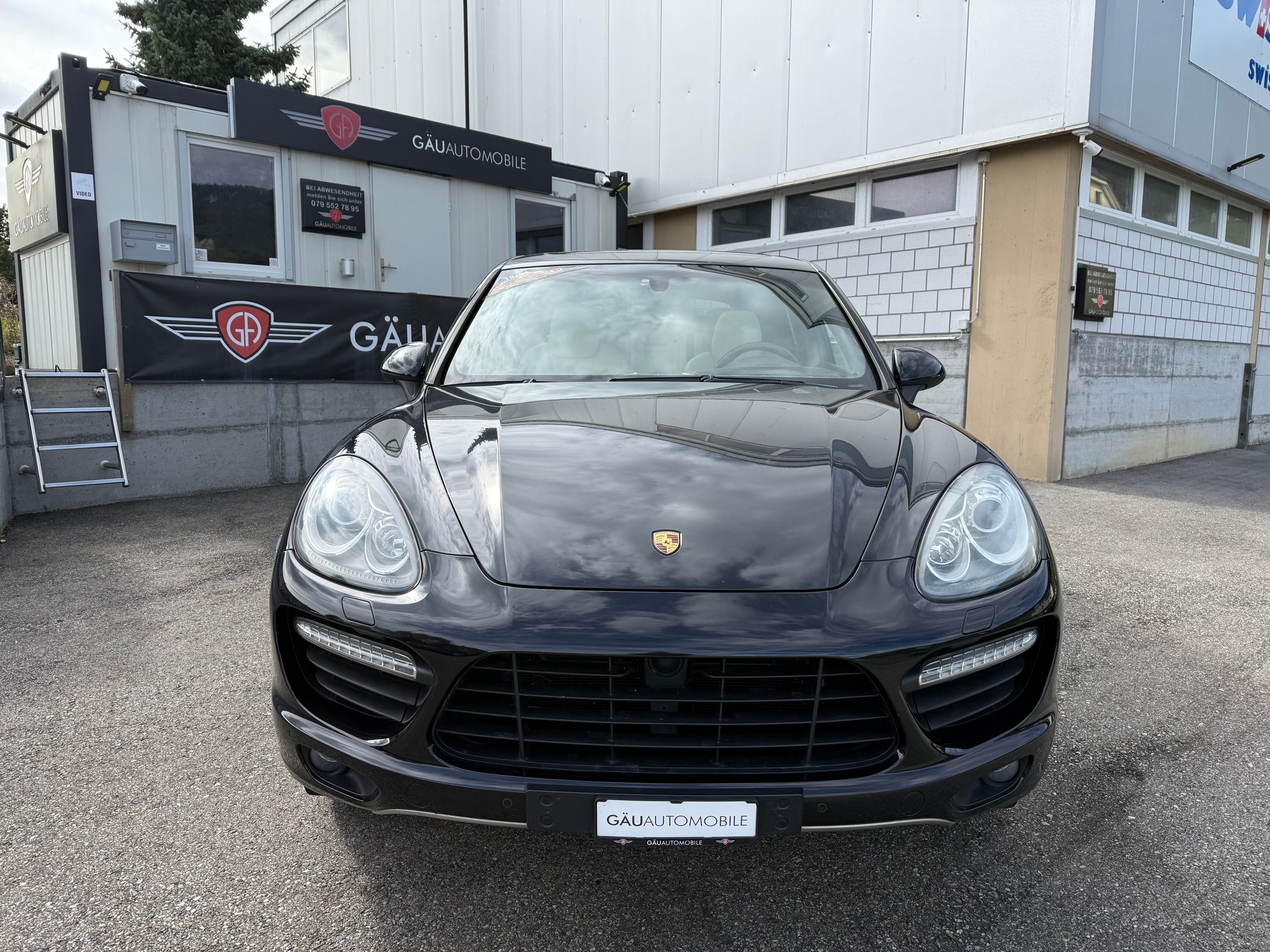 PORSCHE Cayenne Turbo 4.8 V8 500PS-image-1