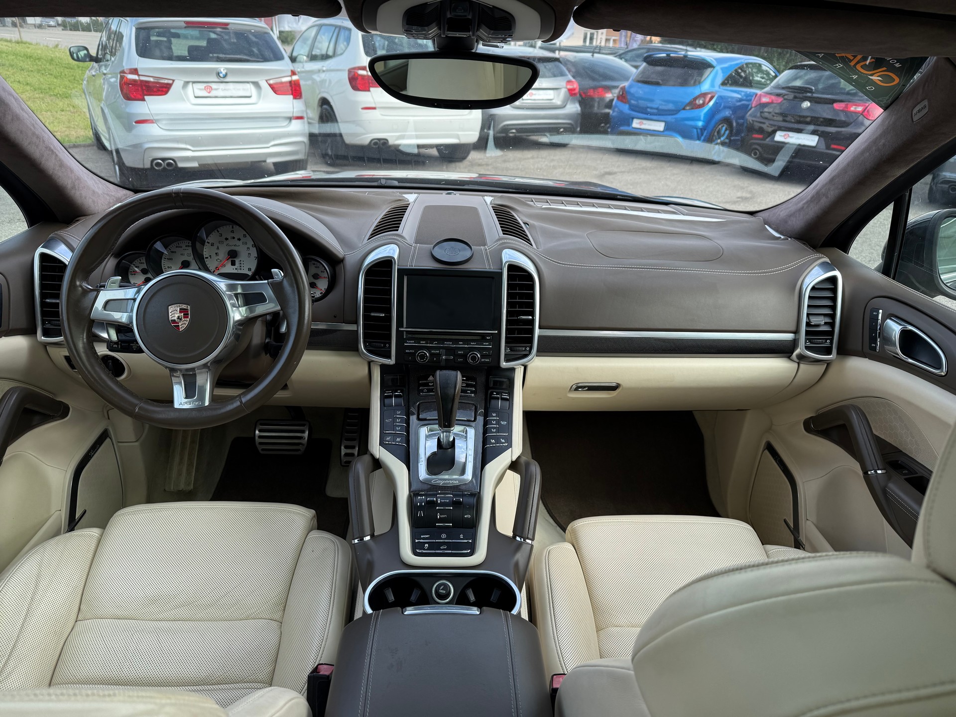 PORSCHE Cayenne Turbo 4.8 V8 500PS-image-9