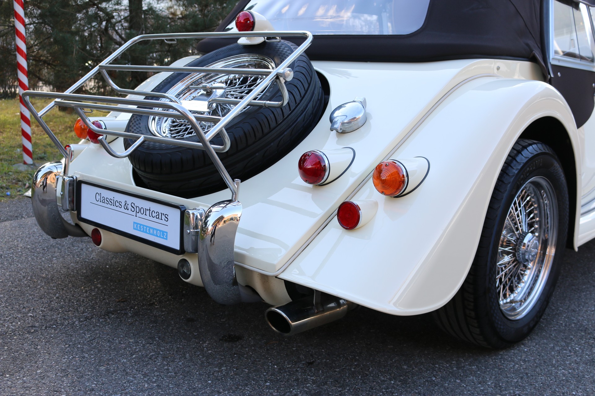 MORGAN Plus 4 2.0 Swiss Pack-image-3