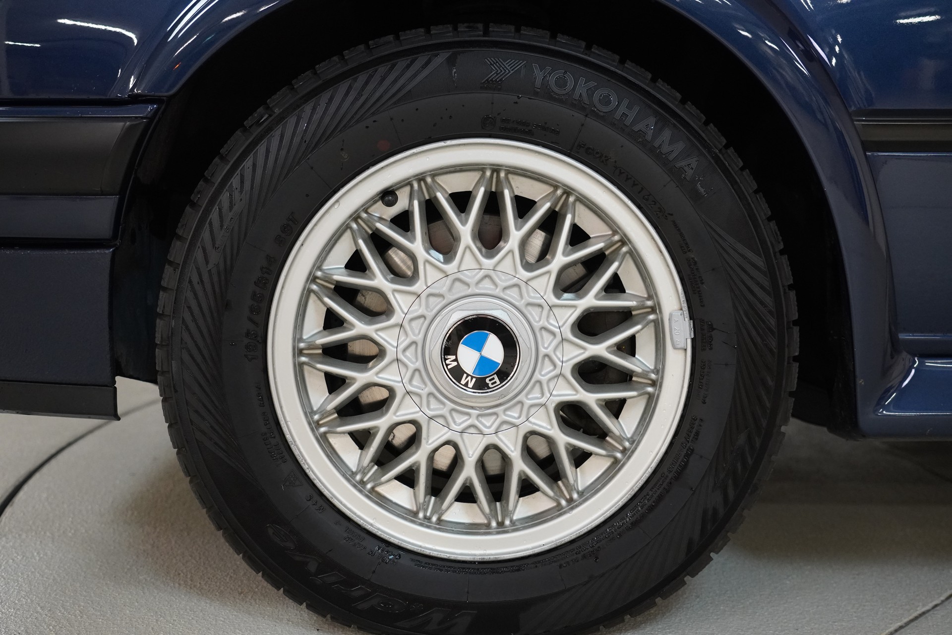 BMW 325iX A Touring-image-9
