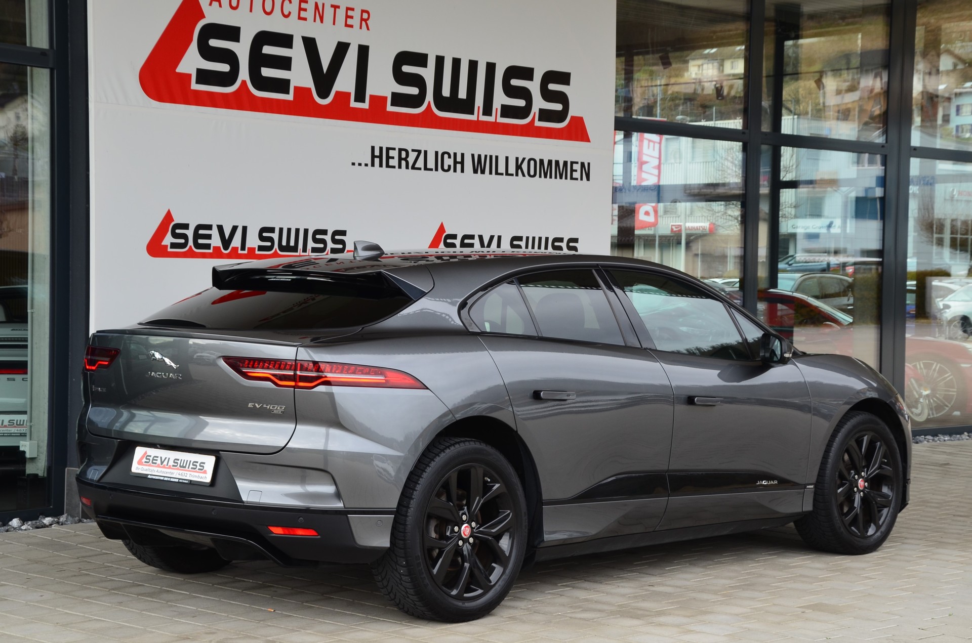 JAGUAR I-Pace EV400 HSE AWD*Frisch ab MFK,1 Jahr oder 20'000km Garantie*-image-2