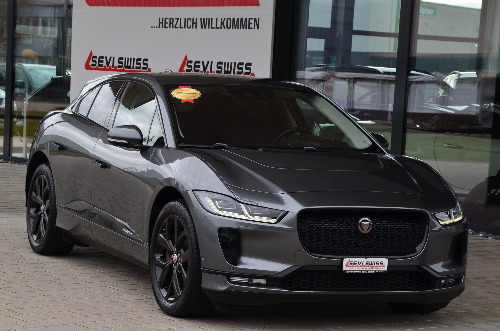 JAGUAR I-Pace EV400 HSE AWD*Frisch ab MFK,1 Jahr oder 20'000km Garantie*-image-0