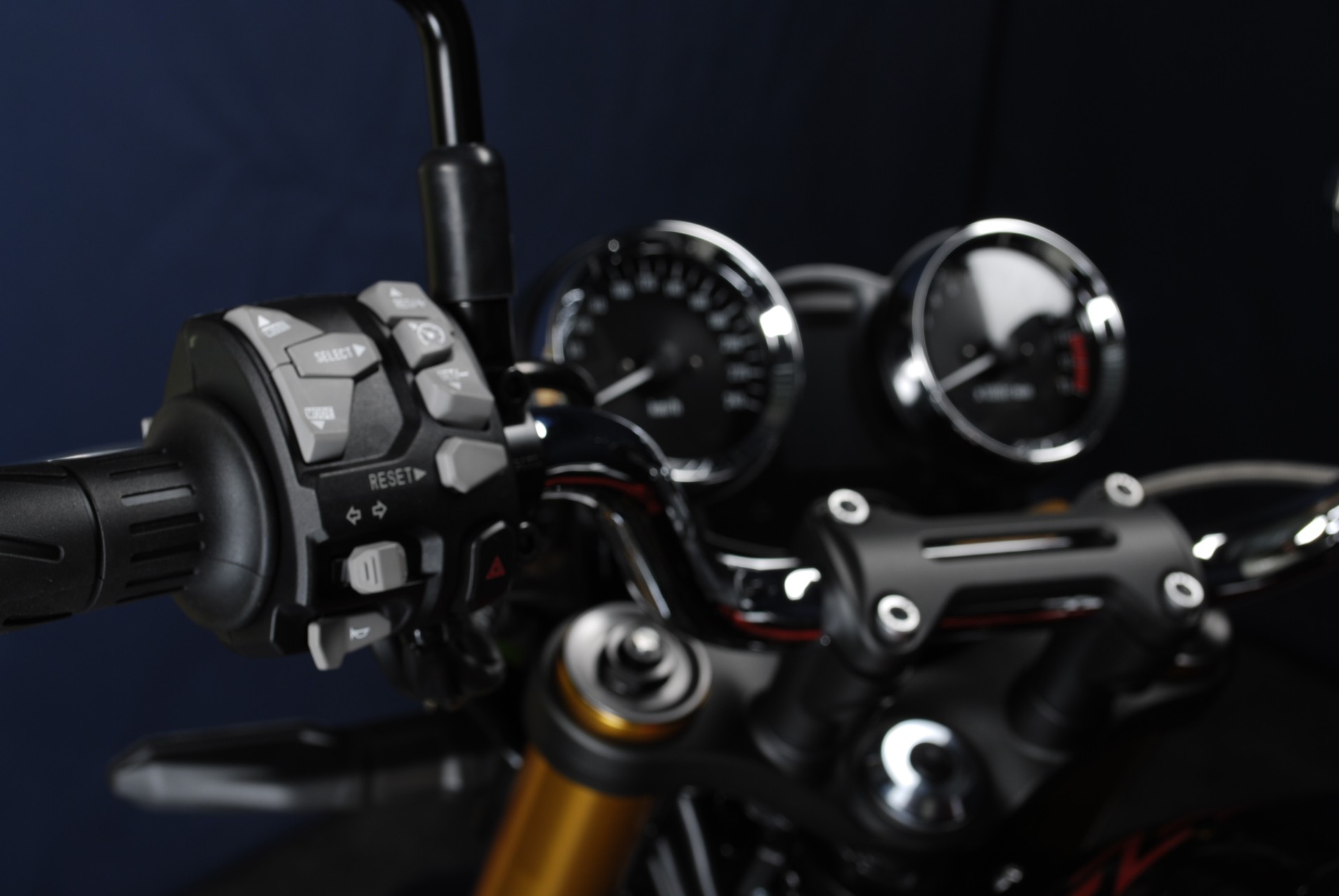 KAWASAKI Z 900 RS SE MY26-image-13