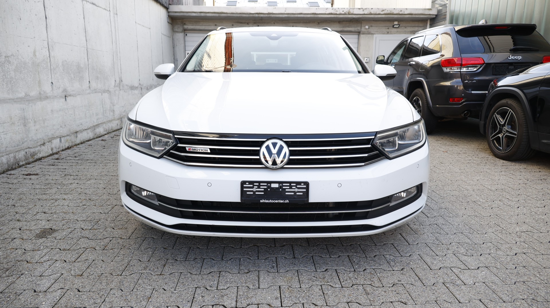 VW Passat Variant 2.0 TDI BMT Comfortline DSG 4Motion-image-7
