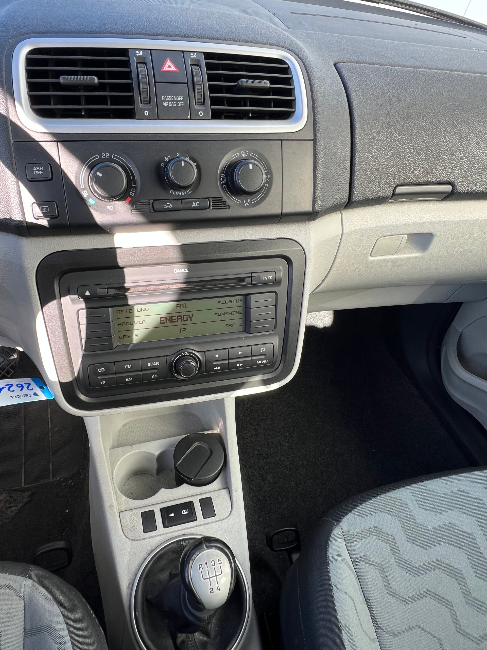 SKODA Fabia 1.4 Ambiente-image-10
