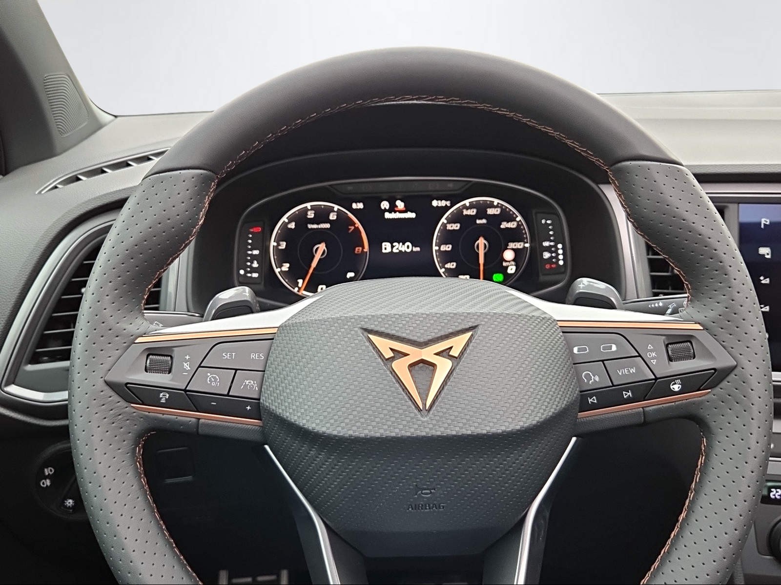 CUPRA Ateca 2.0 TSI Inicio 4Drive DSG-image-11