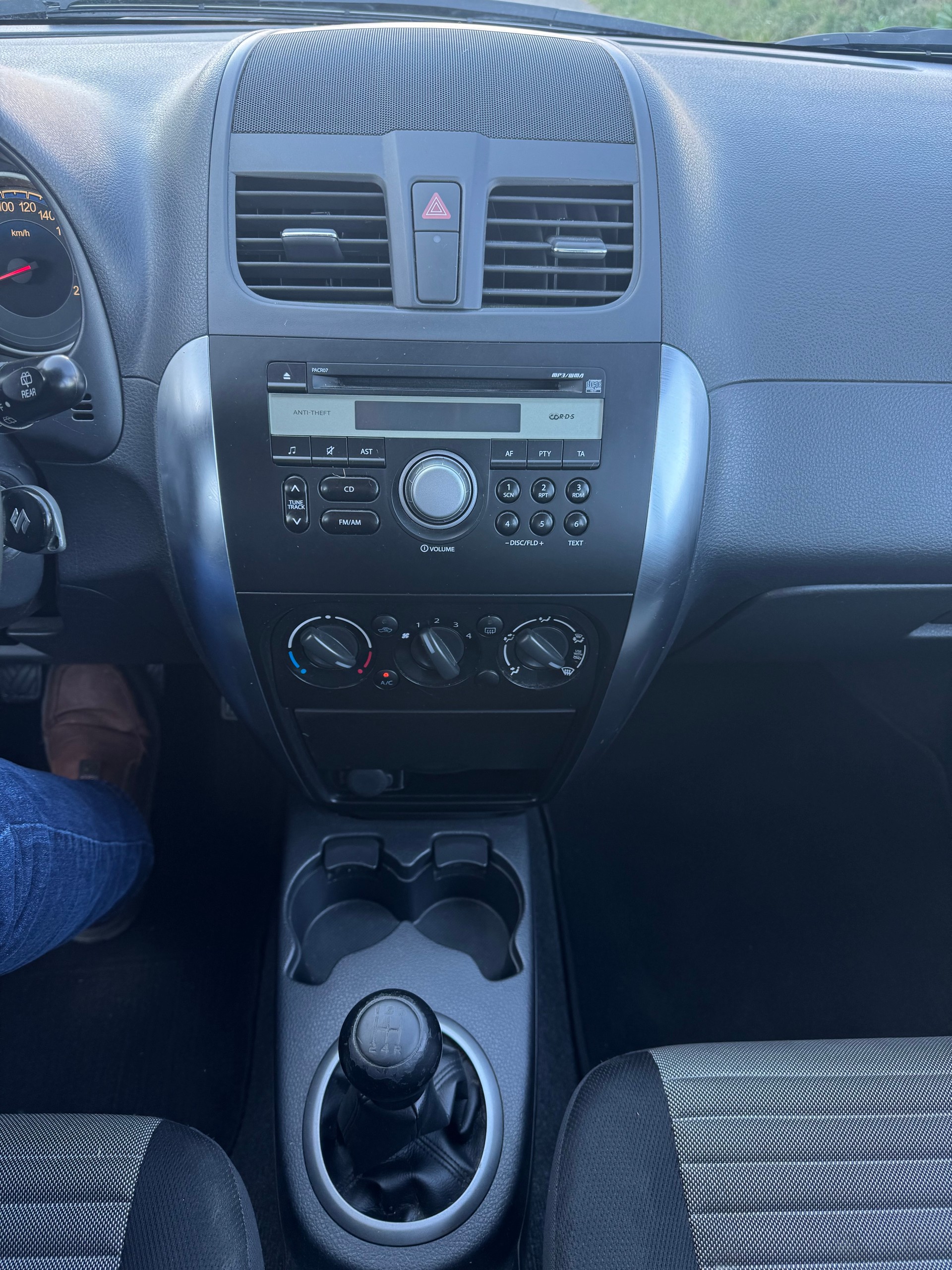 SUZUKI SX4 1.6 16V GL Top 2WD-image-9