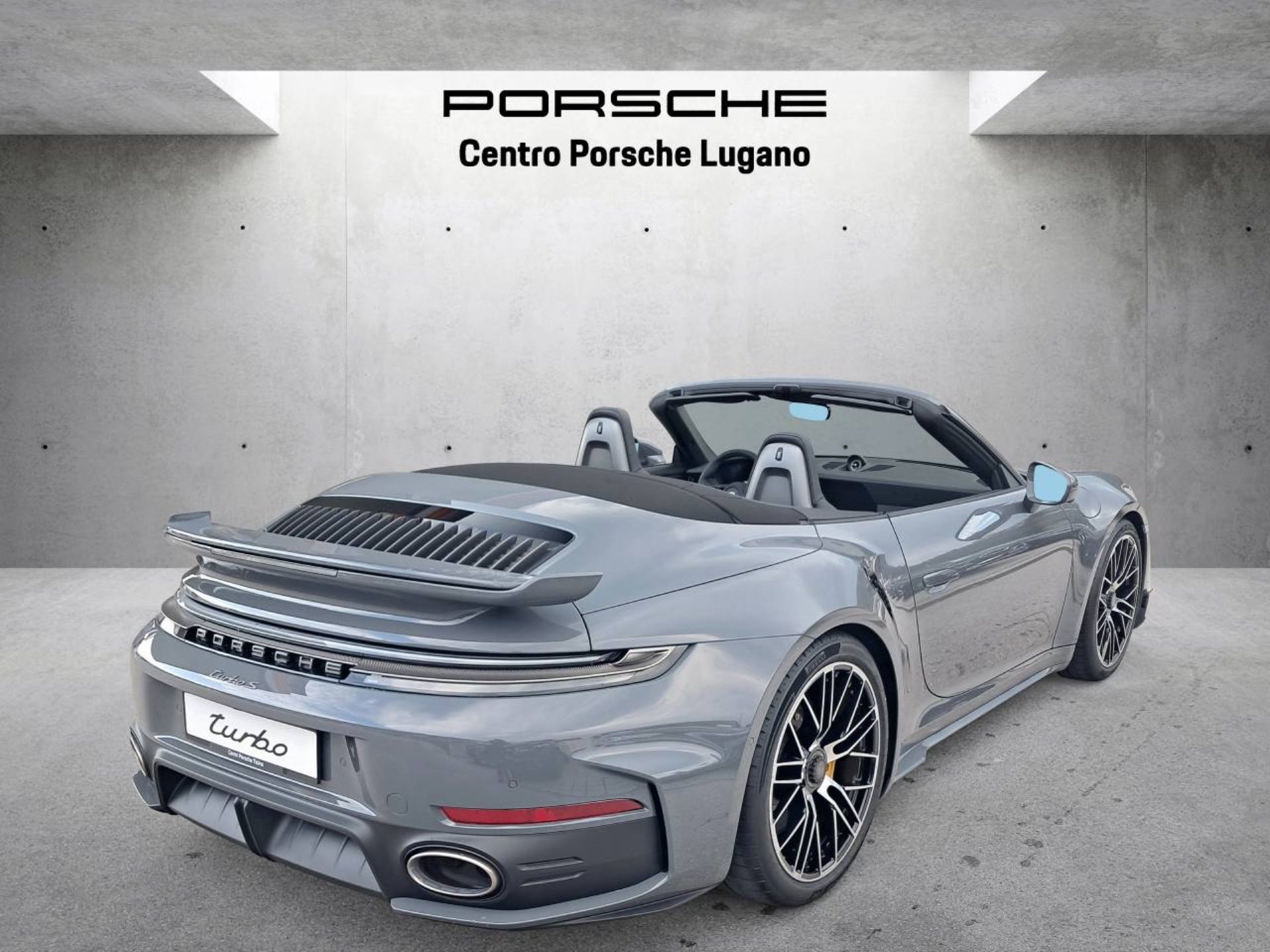 PORSCHE 911 Turbo S Cabriolet-image-7