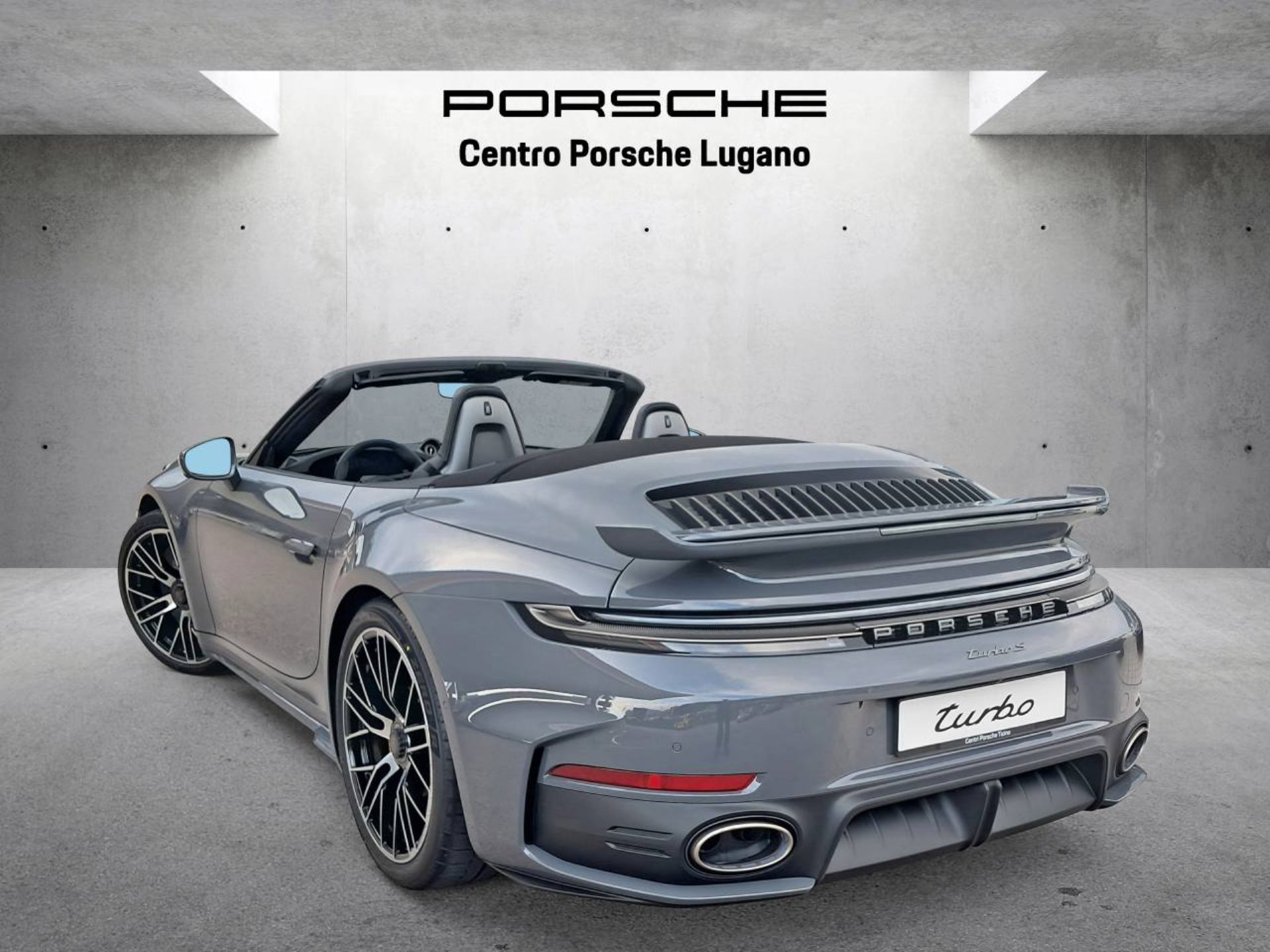 PORSCHE 911 Turbo S Cabriolet-image-2