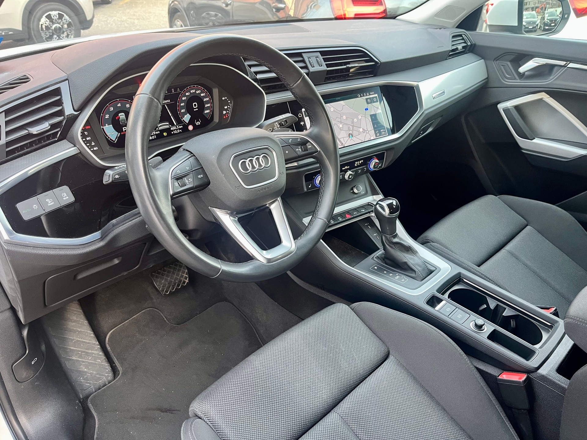 AUDI Q3 Sportback 35 TFSI S-tronic**CH Auto**-image-12