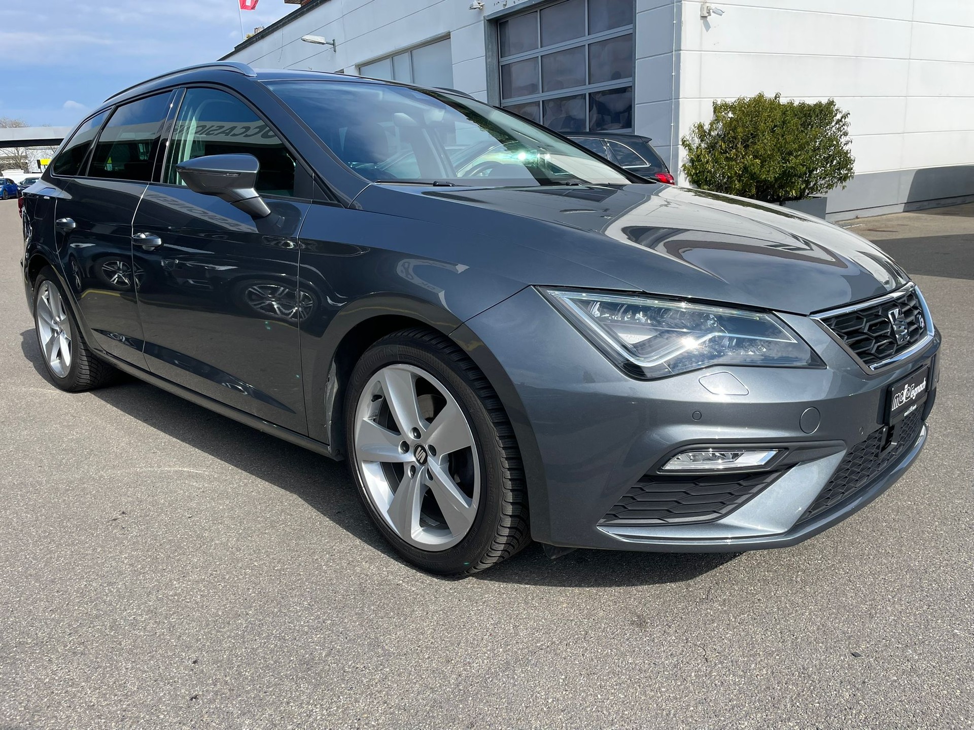 SEAT Leon ST 2.0 TDI CR FR 4Drive DSG-image-1