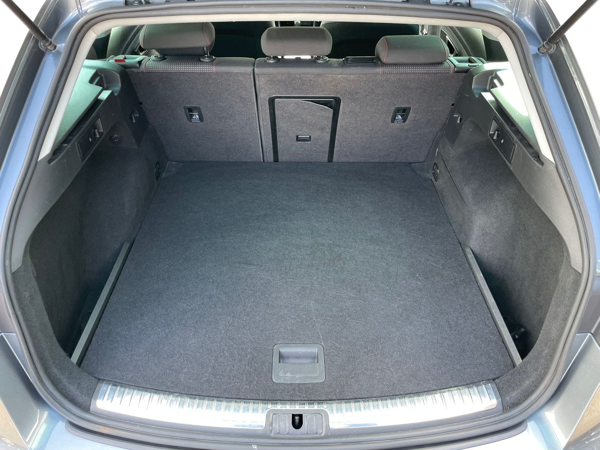 SEAT Leon ST 2.0 TDI CR FR 4Drive DSG-image-8