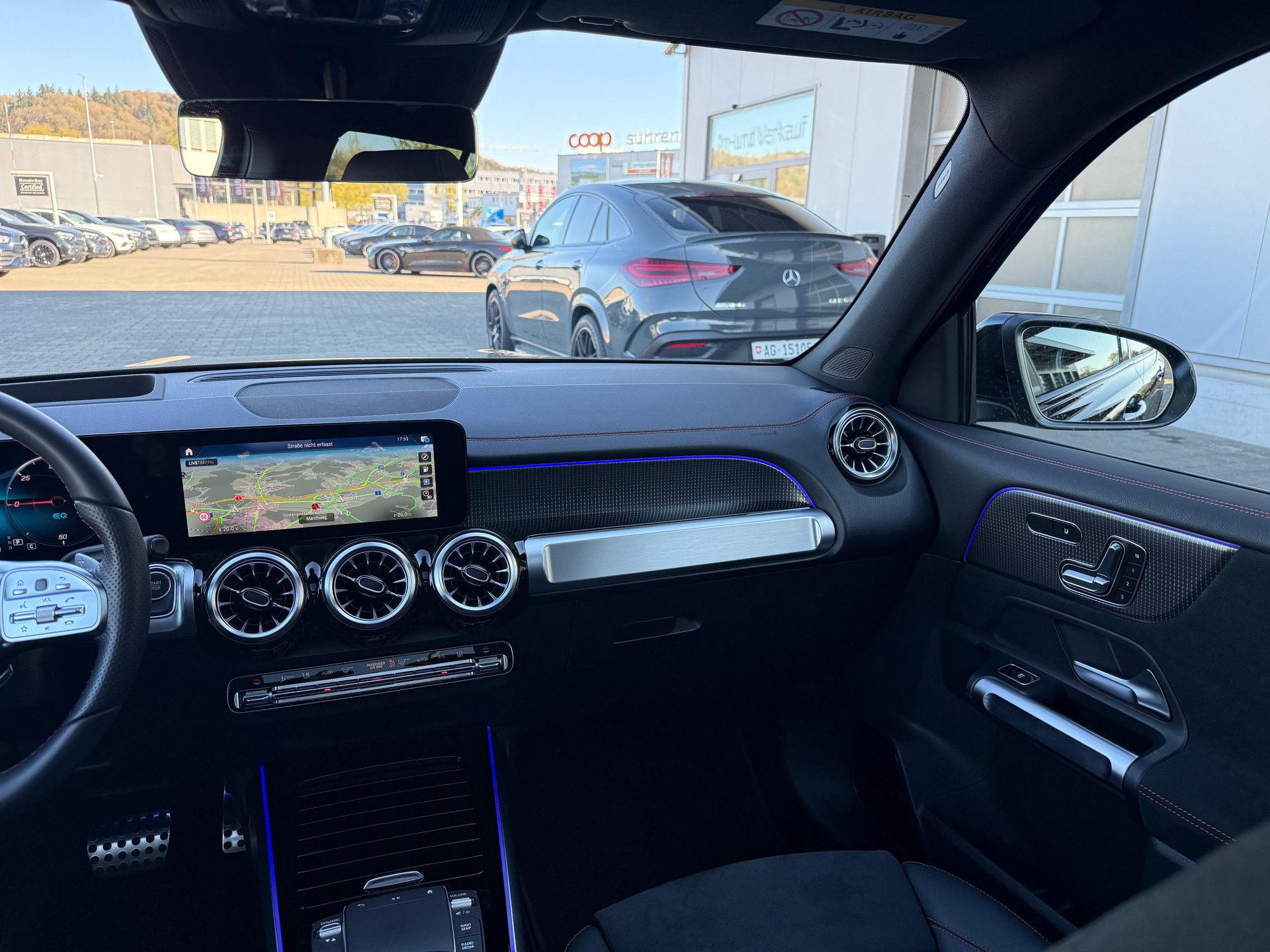 MERCEDES-BENZ EQB 350 AMG Line 4Matic-image-6