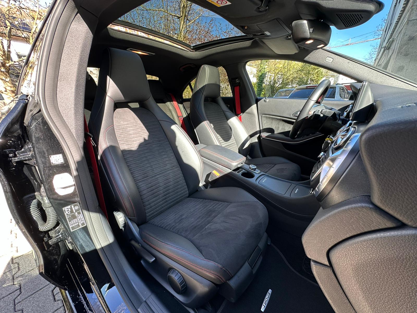 MERCEDES-BENZ CLA 250 Sport AMG-Line 7G-DCT 4Matic-image-16