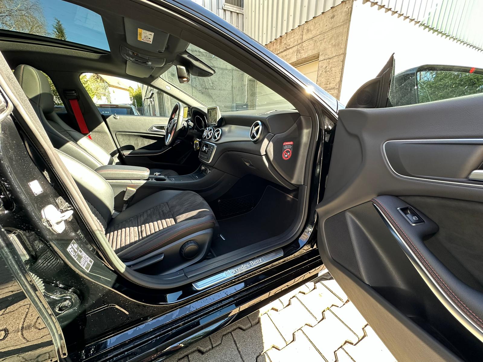 MERCEDES-BENZ CLA 250 Sport AMG-Line 7G-DCT 4Matic-image-15