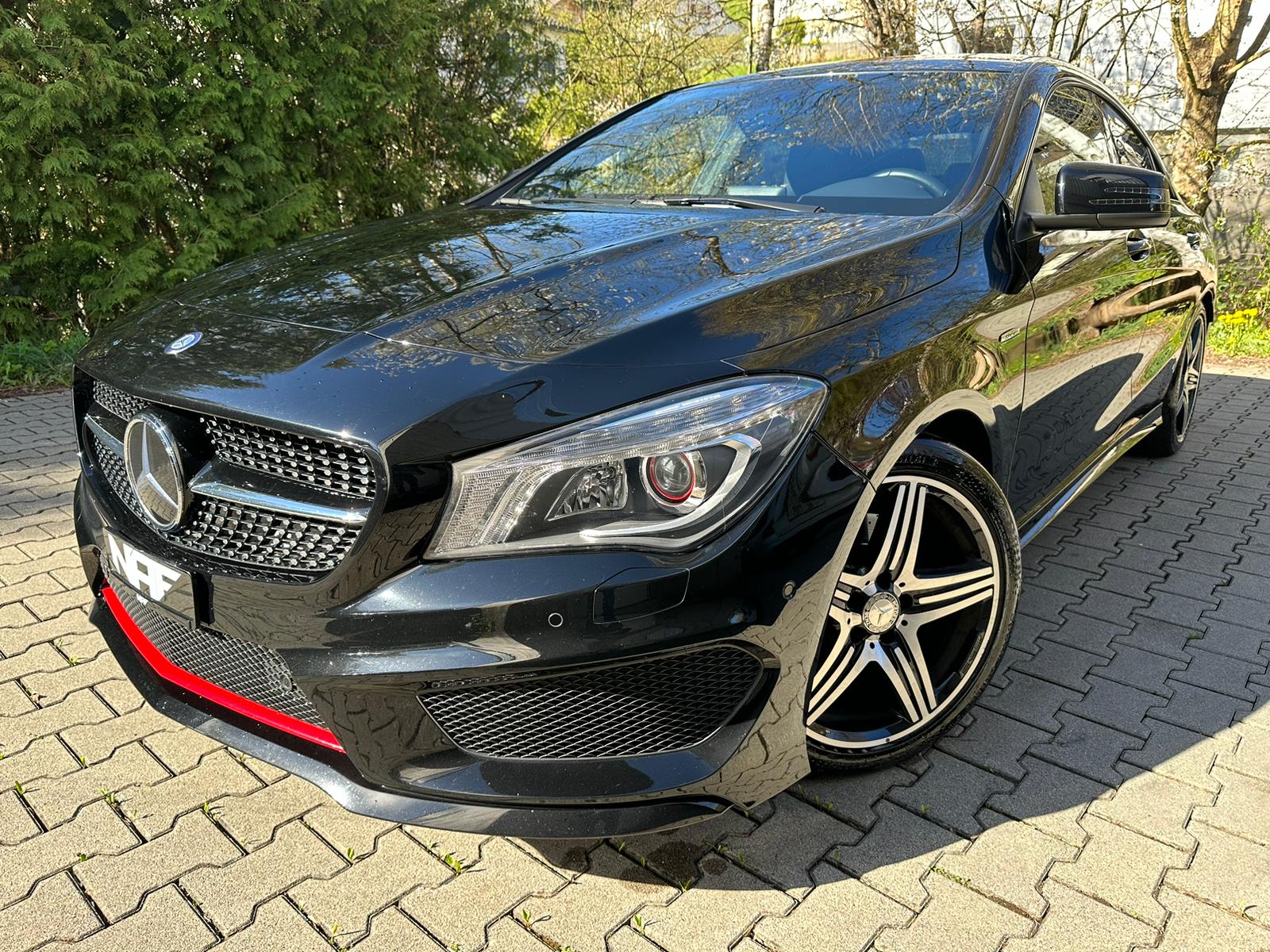 MERCEDES-BENZ CLA 250 Sport AMG-Line 7G-DCT 4Matic-image-0