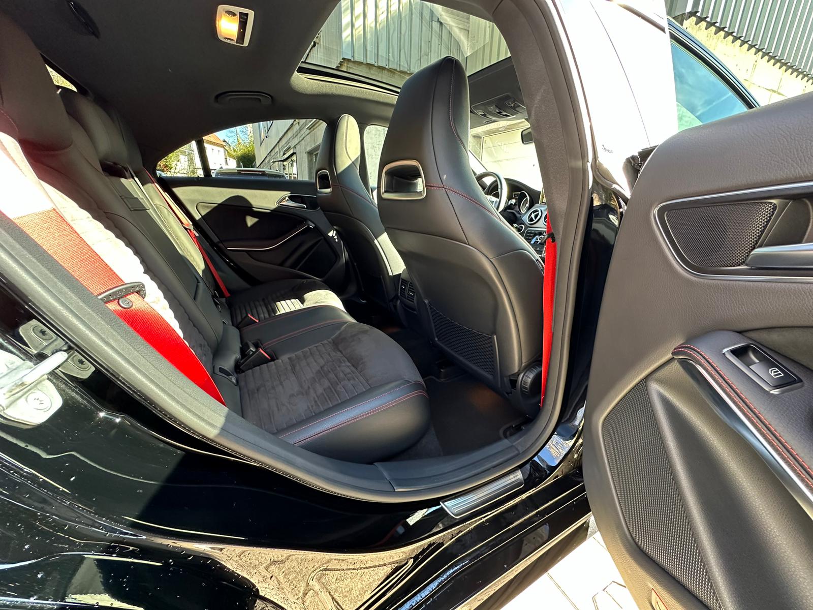 MERCEDES-BENZ CLA 250 Sport AMG-Line 7G-DCT 4Matic-image-14